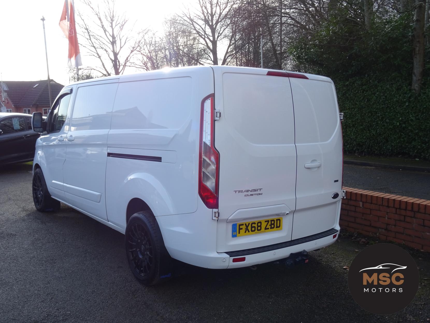 Ford Transit Custom 2.0 300 EcoBlue Limited Panel Van 5dr Diesel Manual L2 H1 Euro 6 (170 ps)