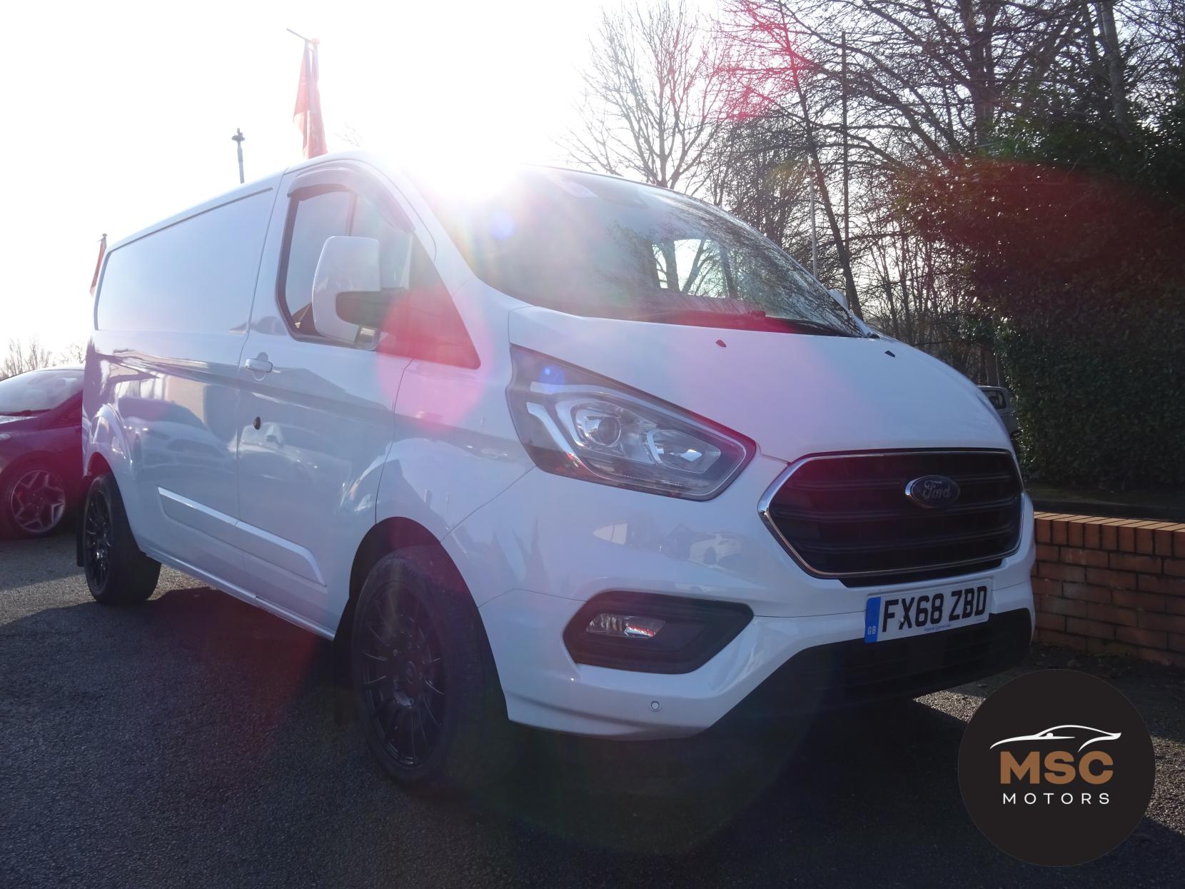 Ford Transit Custom 2.0 300 EcoBlue Limited Panel Van 5dr Diesel Manual L2 H1 Euro 6 (170 ps)