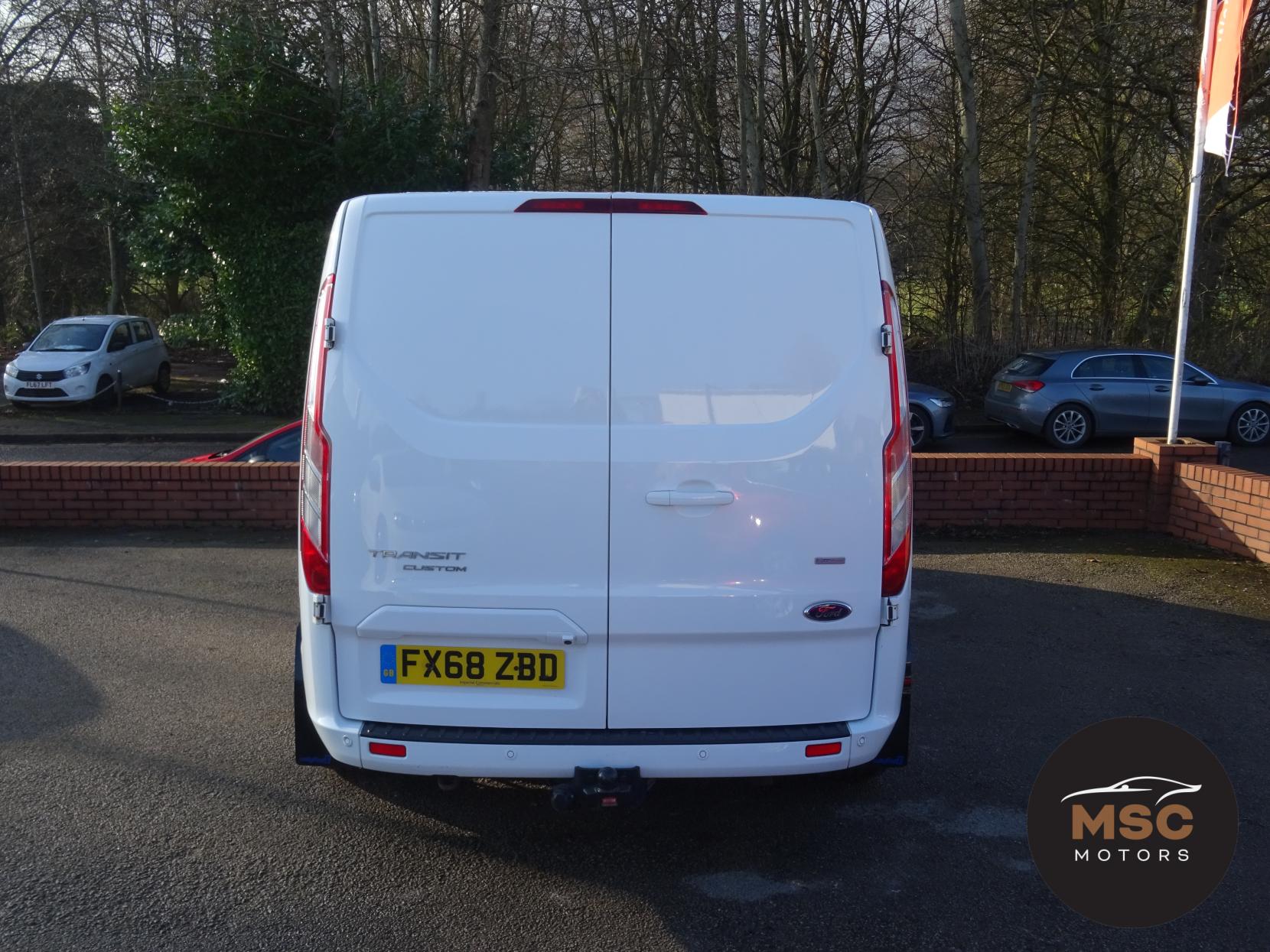 Ford Transit Custom 2.0 300 EcoBlue Limited Panel Van 5dr Diesel Manual L2 H1 Euro 6 (170 ps)