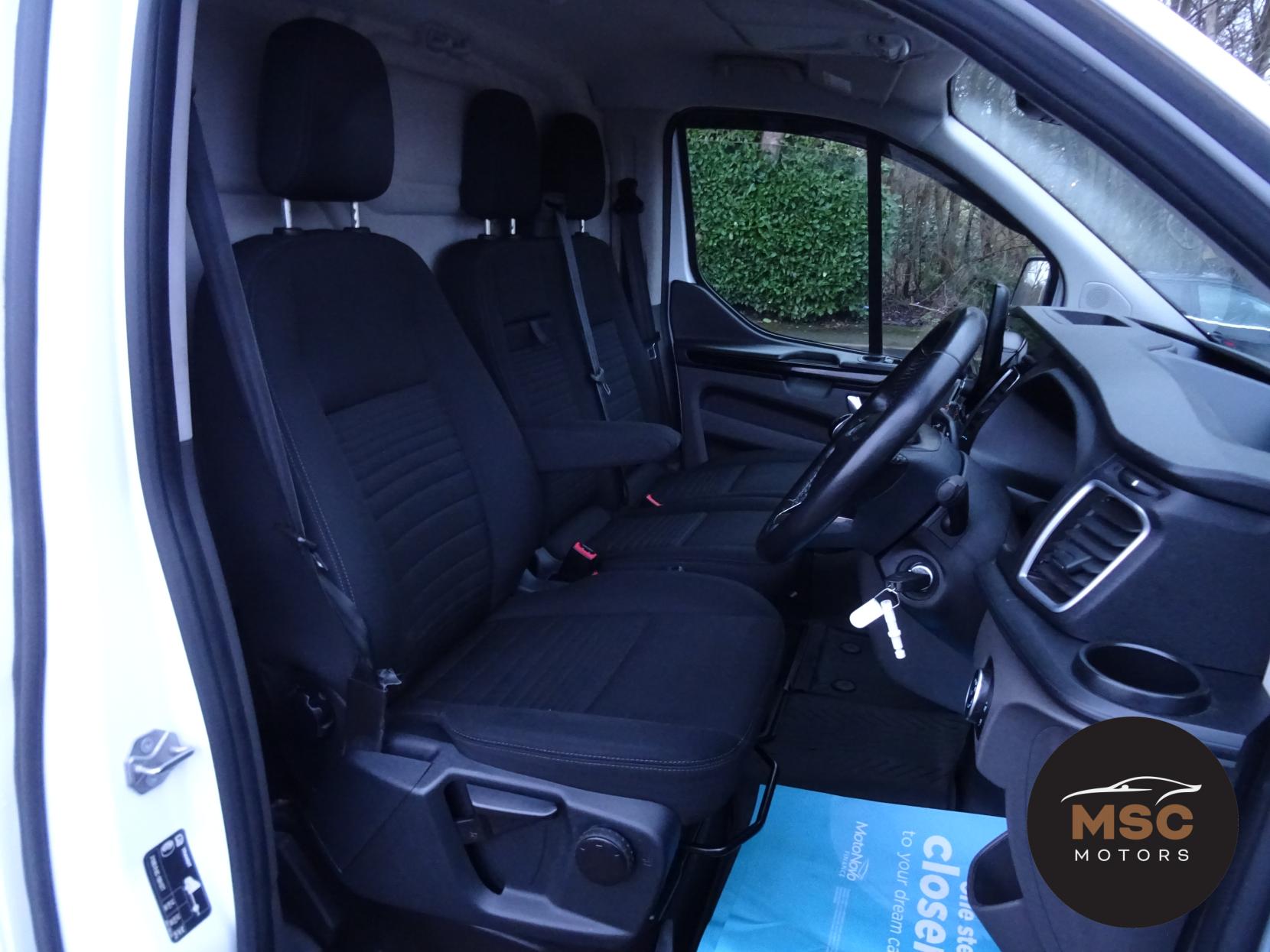 Ford Transit Custom 2.0 300 EcoBlue Limited Panel Van 5dr Diesel Manual L2 H1 Euro 6 (170 ps)