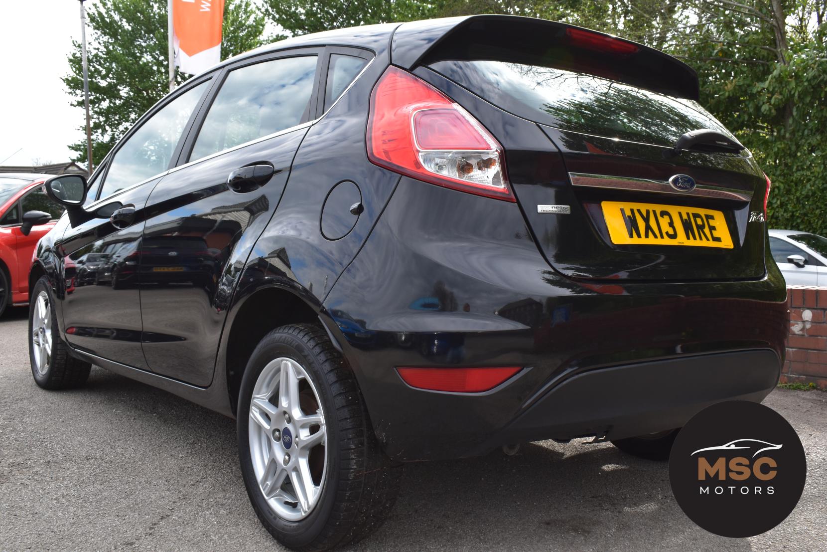 Ford Fiesta 1.0 Zetec Hatchback 5dr Petrol Manual Euro 5 (s/s) (80 ps)