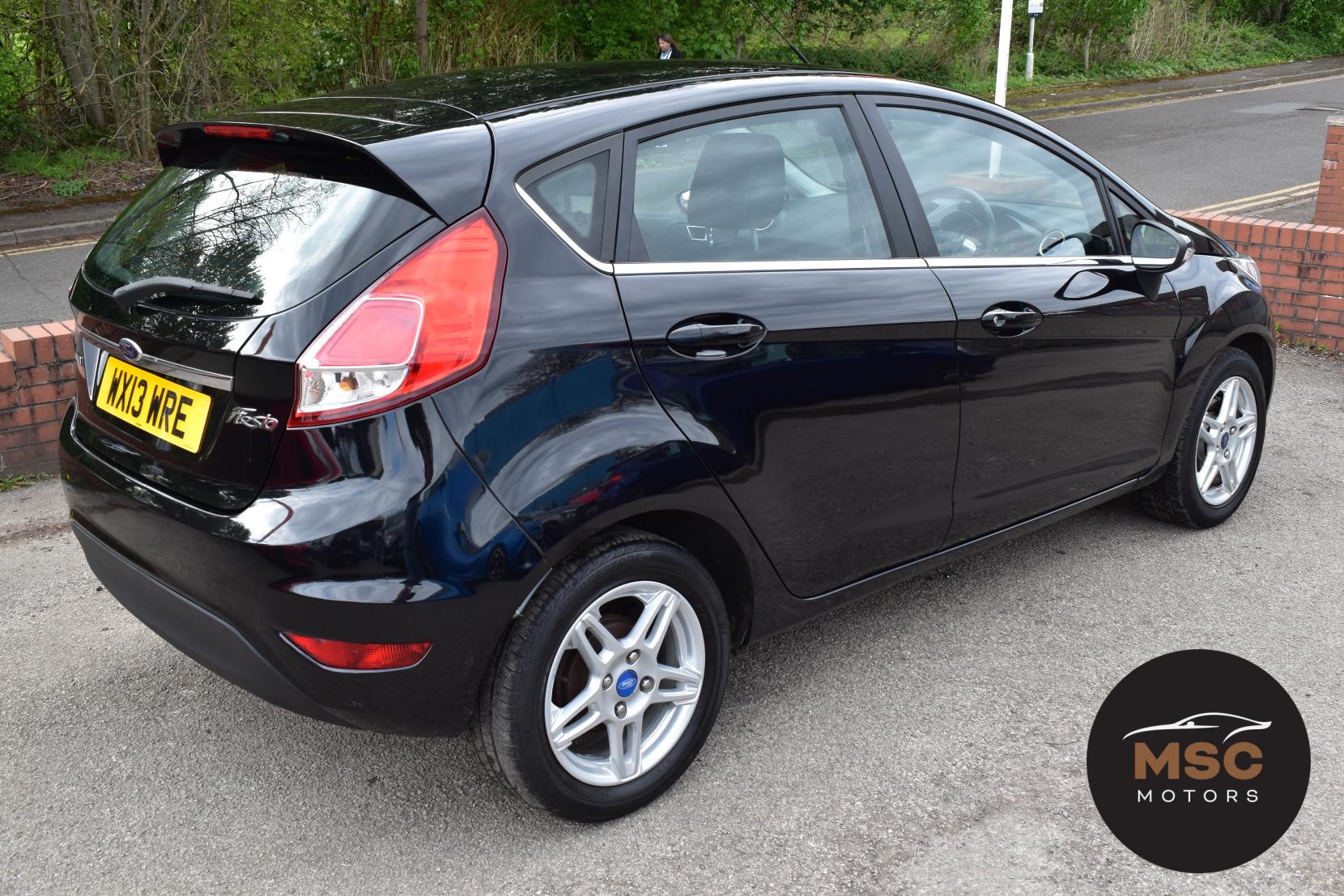 Ford Fiesta 1.0 Zetec Hatchback 5dr Petrol Manual Euro 5 (s/s) (80 ps)