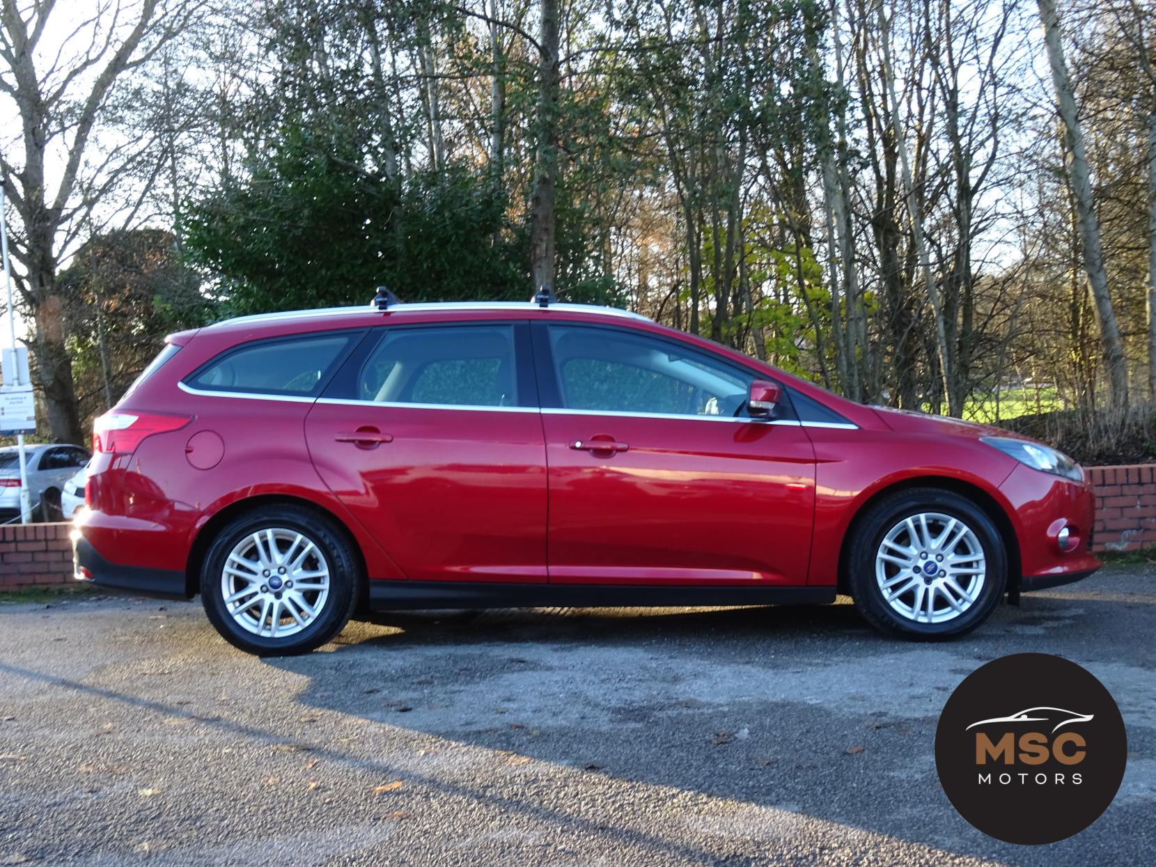 Ford Focus 1.0T EcoBoost Titanium Estate 5dr Petrol Manual Euro 5 (s/s) (125 ps)