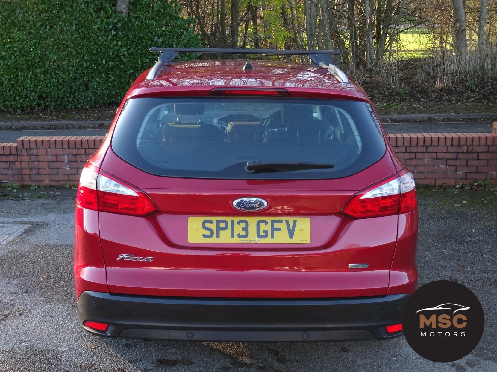 Ford Focus 1.0T EcoBoost Titanium Estate 5dr Petrol Manual Euro 5 (s/s) (125 ps)