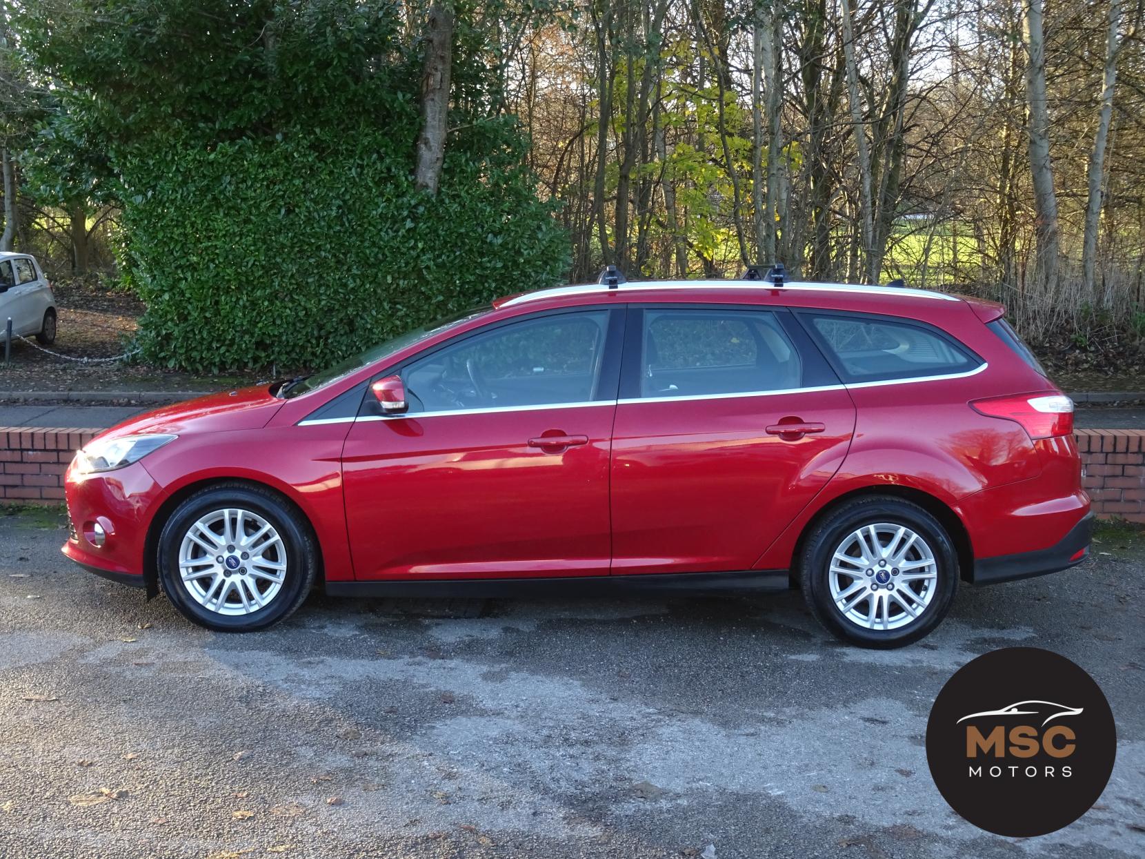 Ford Focus 1.0T EcoBoost Titanium Estate 5dr Petrol Manual Euro 5 (s/s) (125 ps)