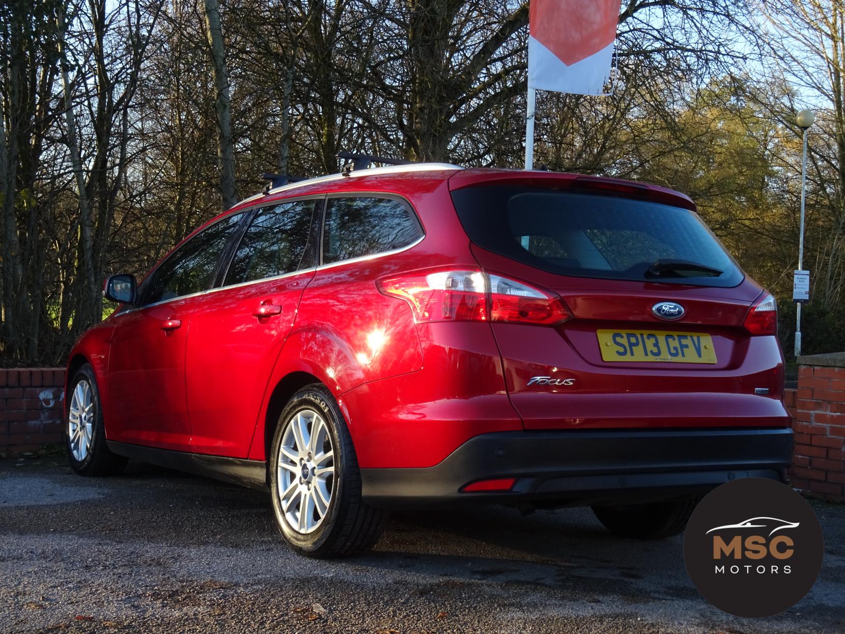 Ford Focus 1.0T EcoBoost Titanium Estate 5dr Petrol Manual Euro 5 (s/s) (125 ps)