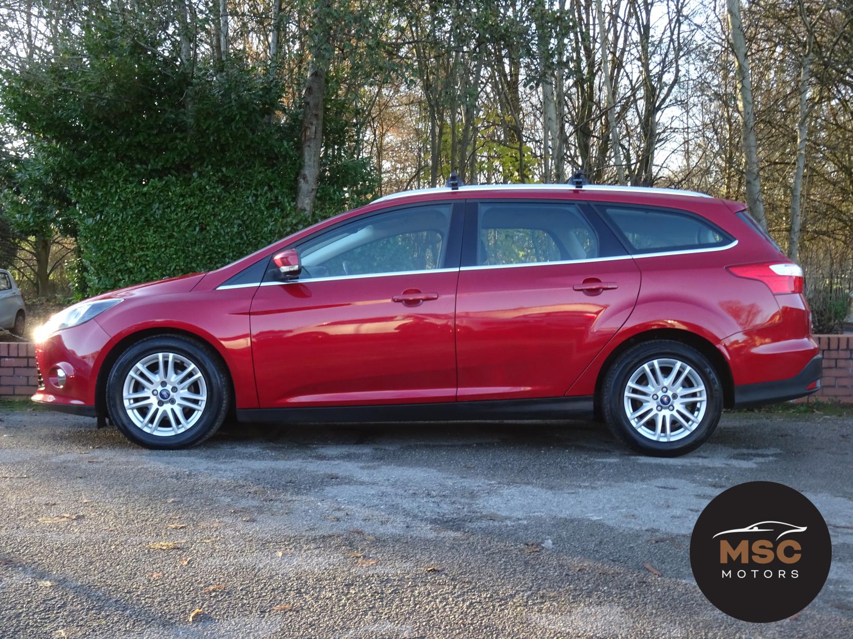 Ford Focus 1.0T EcoBoost Titanium Estate 5dr Petrol Manual Euro 5 (s/s) (125 ps)