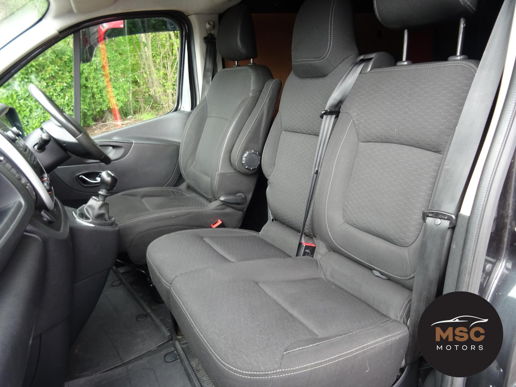 Vauxhall Vivaro 1.6 CDTi 2700 BiTurbo ecoFLEX Sportive Panel Van 5dr Diesel Manual L1 H1 Euro 5 (s/s) (120 ps)