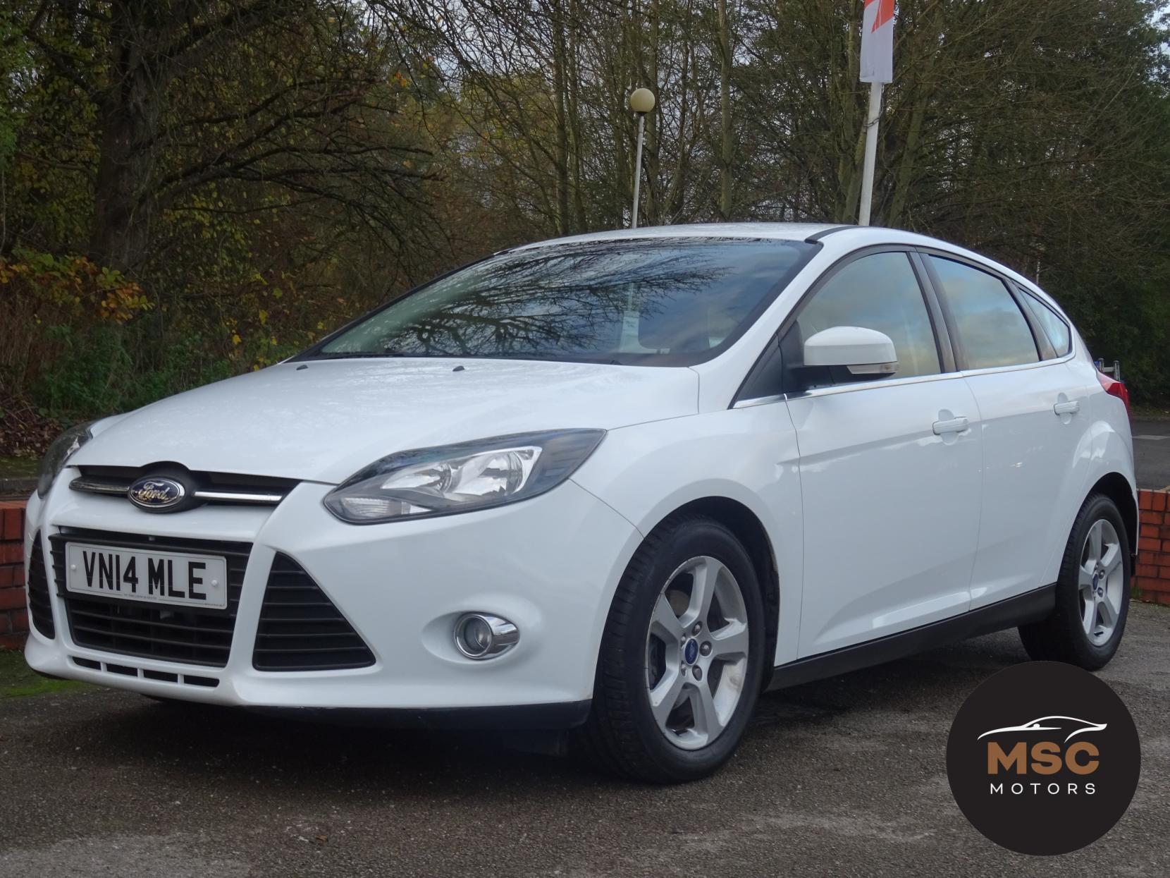 Ford Focus 1.0T EcoBoost Zetec Navigator Hatchback 5dr Petrol Manual Euro 5 (s/s) (125 ps)