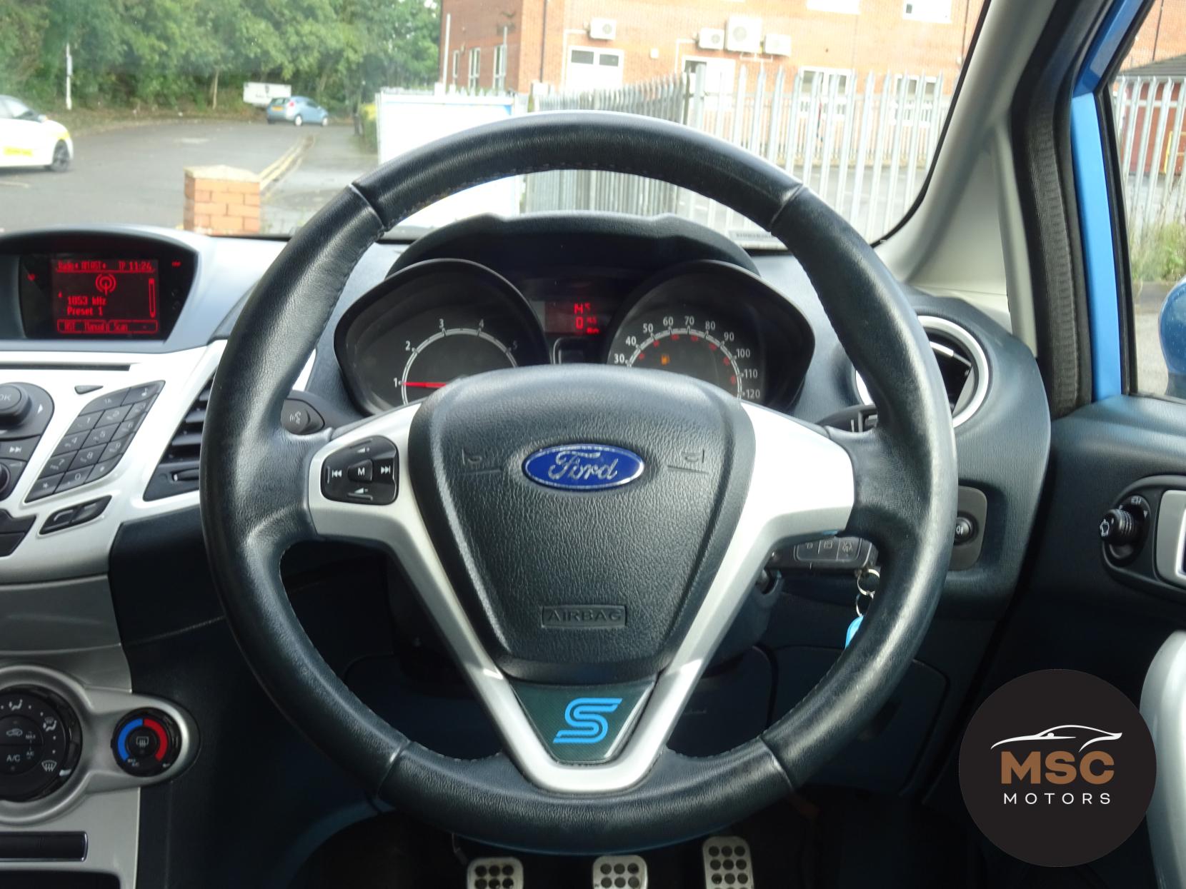 Ford Fiesta 1.6 Zetec S Hatchback 3dr Petrol Manual (134 g/km, 118 bhp)