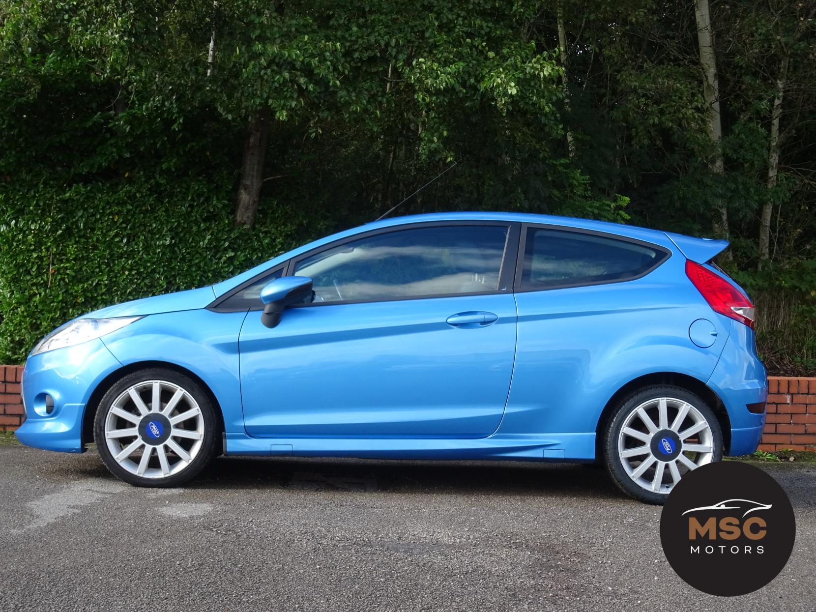 Ford Fiesta 1.6 Zetec S Hatchback 3dr Petrol Manual (134 g/km, 118 bhp)