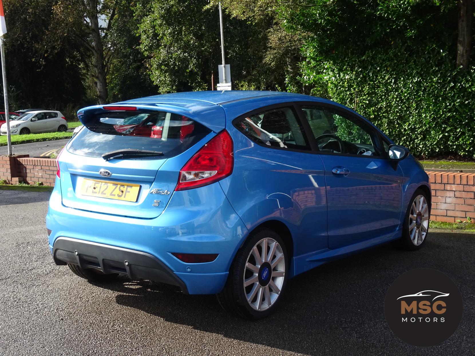 Ford Fiesta 1.6 Zetec S Hatchback 3dr Petrol Manual (134 g/km, 118 bhp)