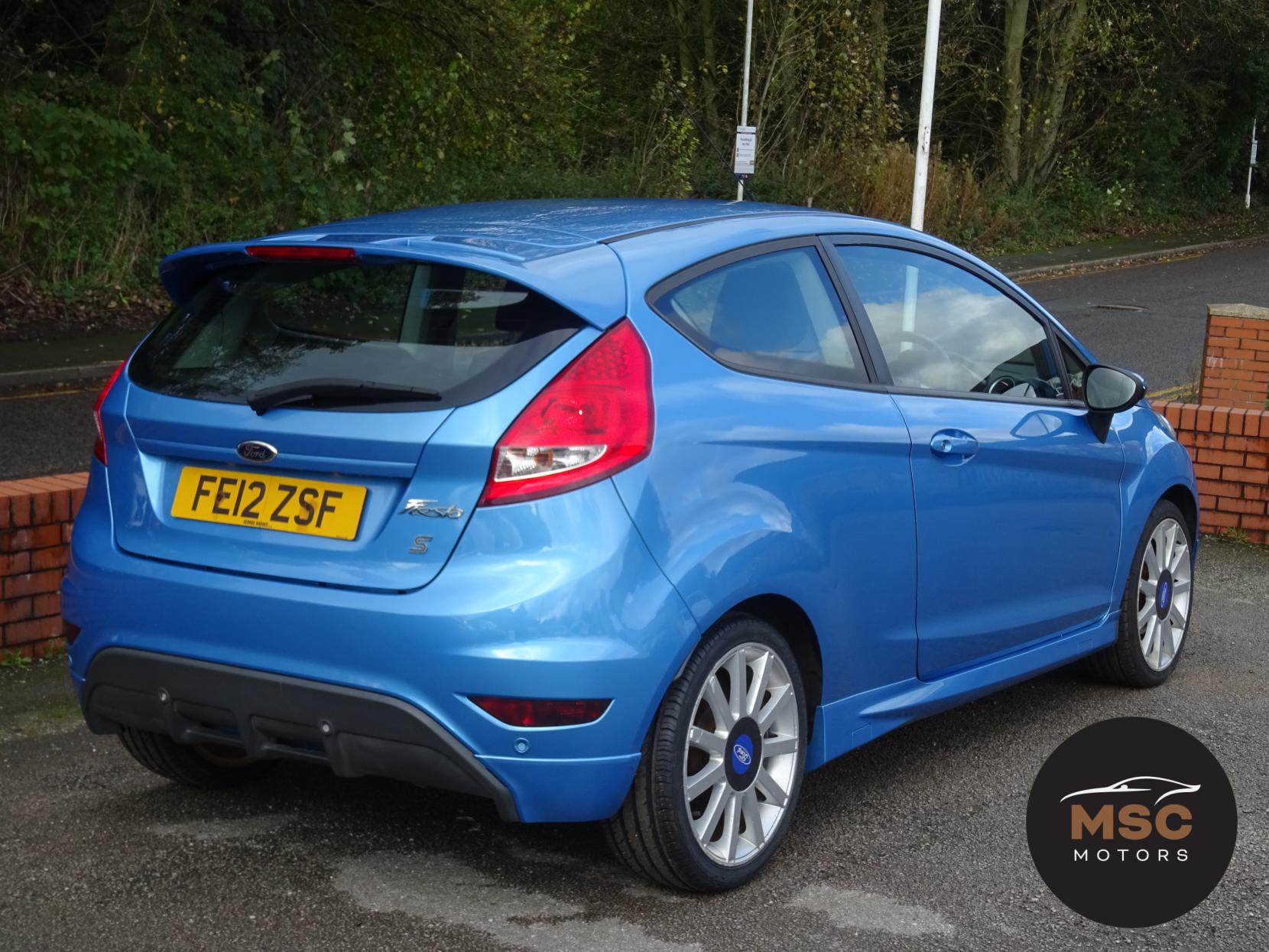 Ford Fiesta 1.6 Zetec S Hatchback 3dr Petrol Manual (134 g/km, 118 bhp)