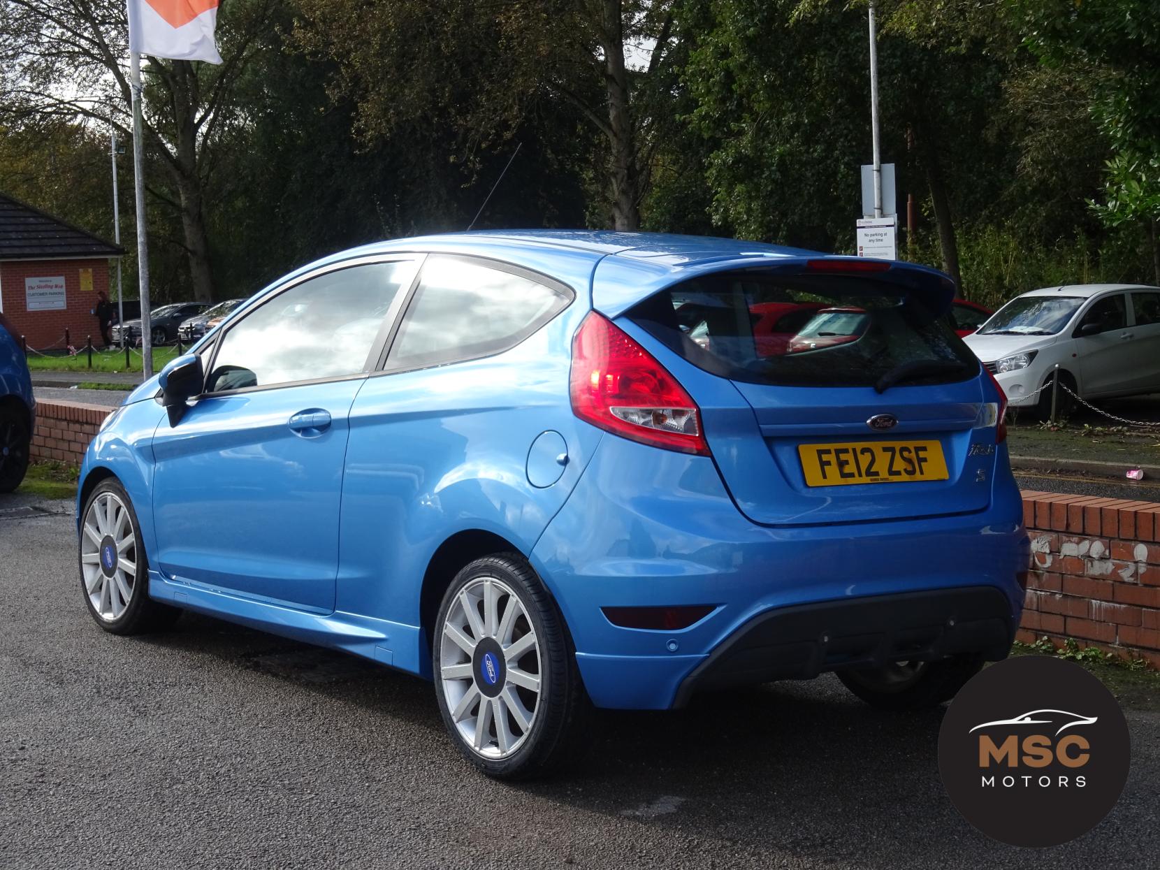 Ford Fiesta 1.6 Zetec S Hatchback 3dr Petrol Manual (134 g/km, 118 bhp)