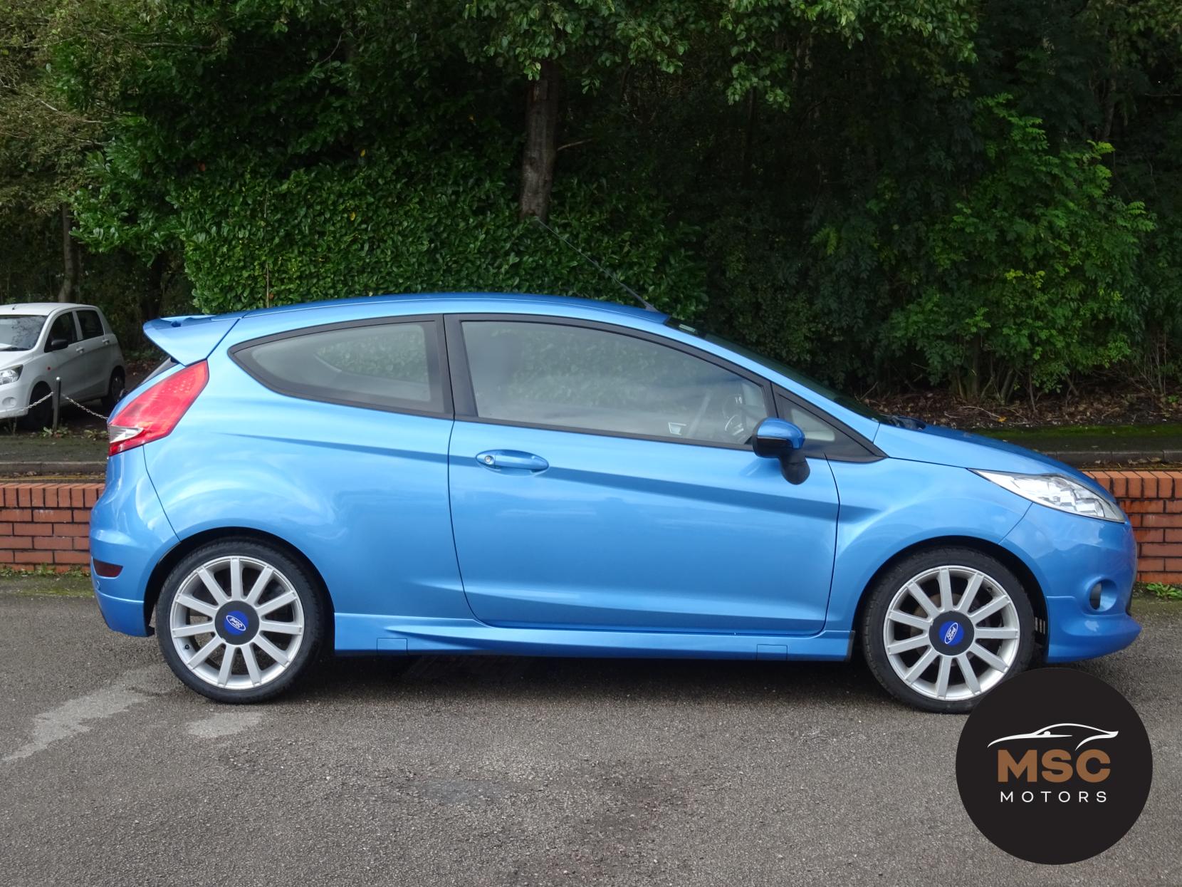 Ford Fiesta 1.6 Zetec S Hatchback 3dr Petrol Manual (134 g/km, 118 bhp)