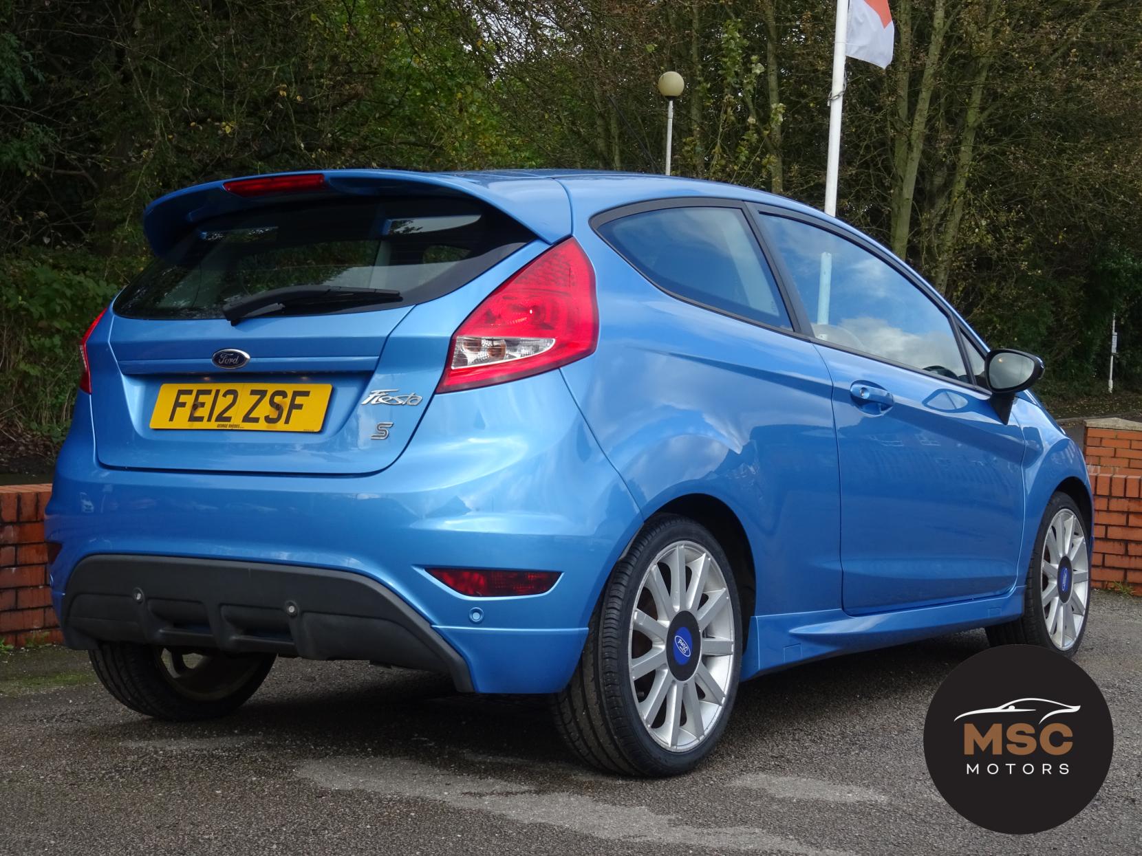 Ford Fiesta 1.6 Zetec S Hatchback 3dr Petrol Manual (134 g/km, 118 bhp)