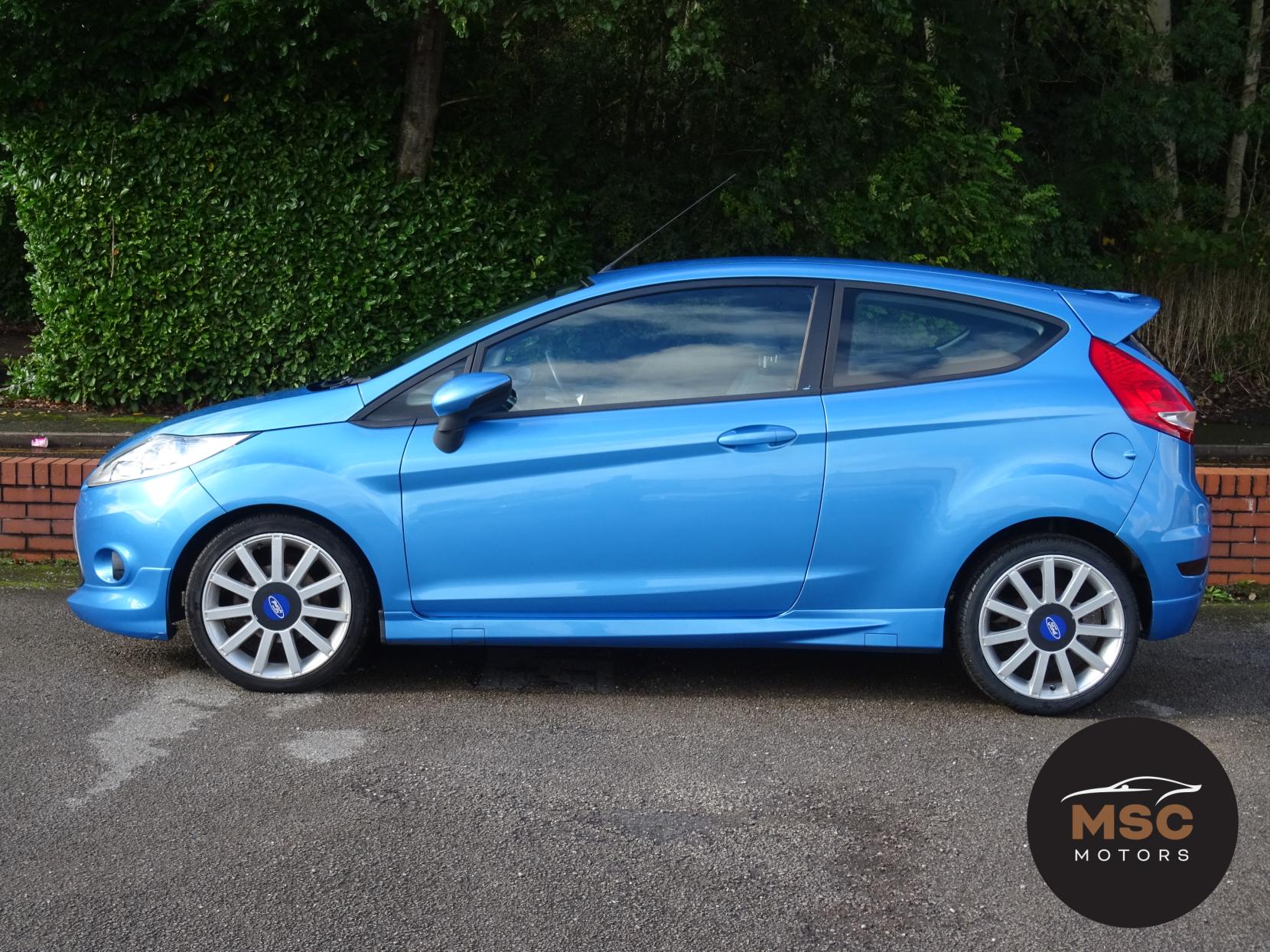 Ford Fiesta 1.6 Zetec S Hatchback 3dr Petrol Manual (134 g/km, 118 bhp)