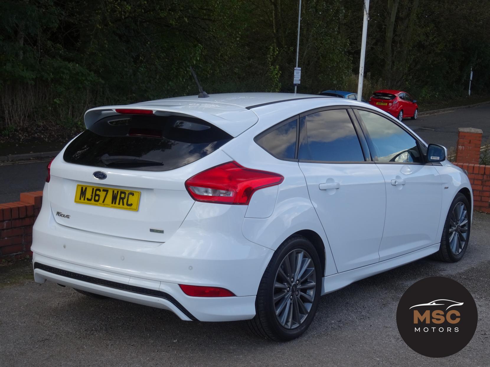 Ford Focus 1.0T EcoBoost ST-Line Hatchback 5dr Petrol Manual Euro 6 (s/s) (125 ps)