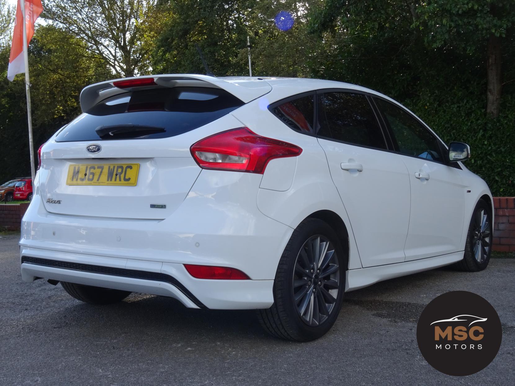 Ford Focus 1.0T EcoBoost ST-Line Hatchback 5dr Petrol Manual Euro 6 (s/s) (125 ps)