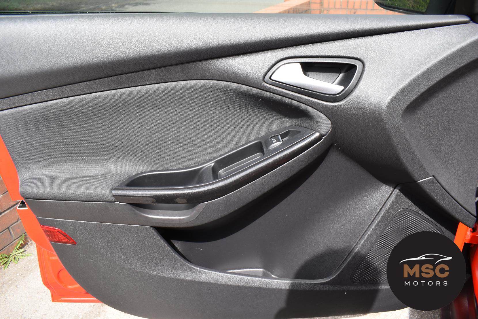Ford Focus 1.0T EcoBoost Titanium Hatchback 5dr Petrol Manual Euro 6 (s/s) (125 ps)