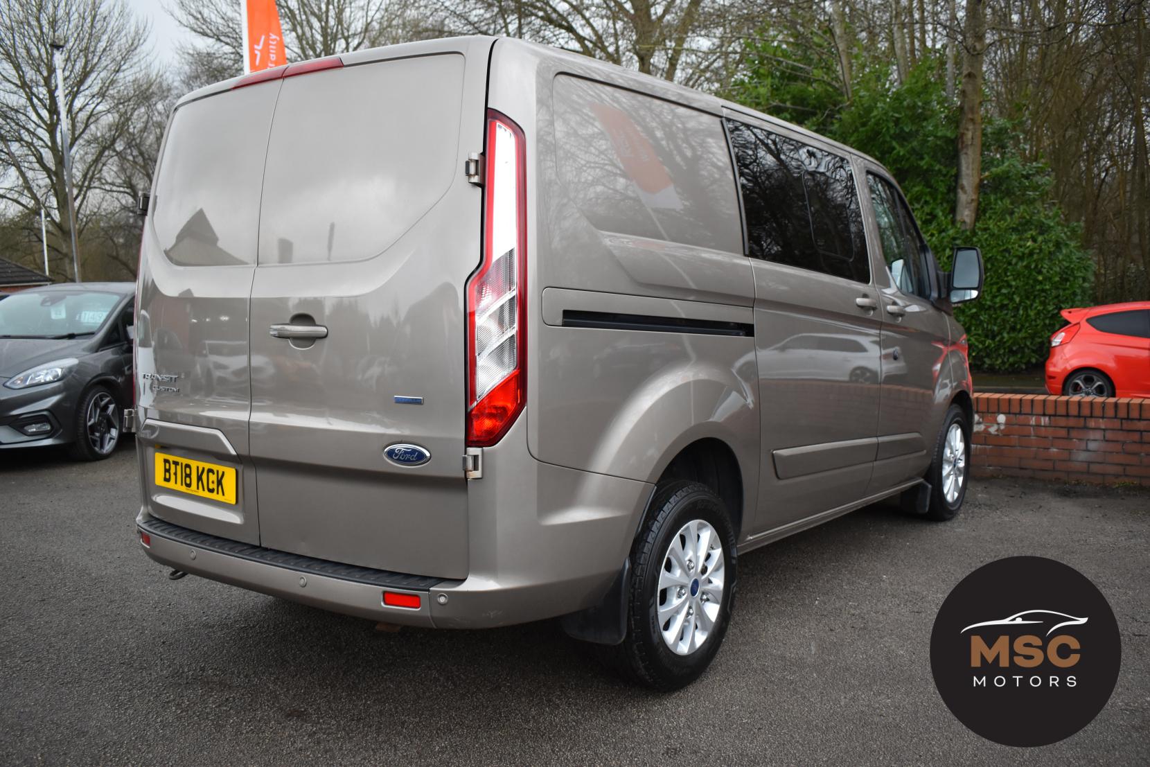 Ford Transit Custom 2.0 300 EcoBlue Limited Crew Van Double Cab 5dr Diesel Manual L1 H1 Euro 6 (6 Seat) (130 ps)