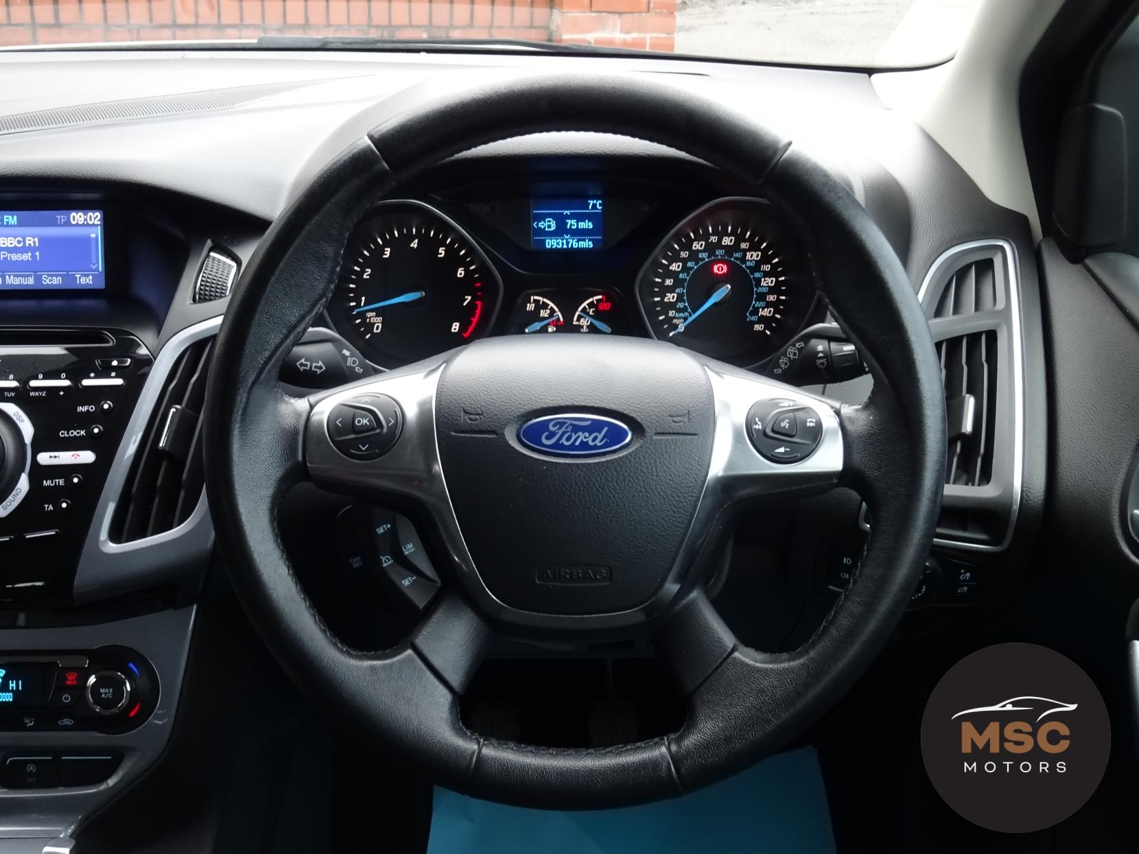 Ford Focus 1.0T EcoBoost Titanium Hatchback 5dr Petrol Manual Euro 5 (s/s) (125 ps)