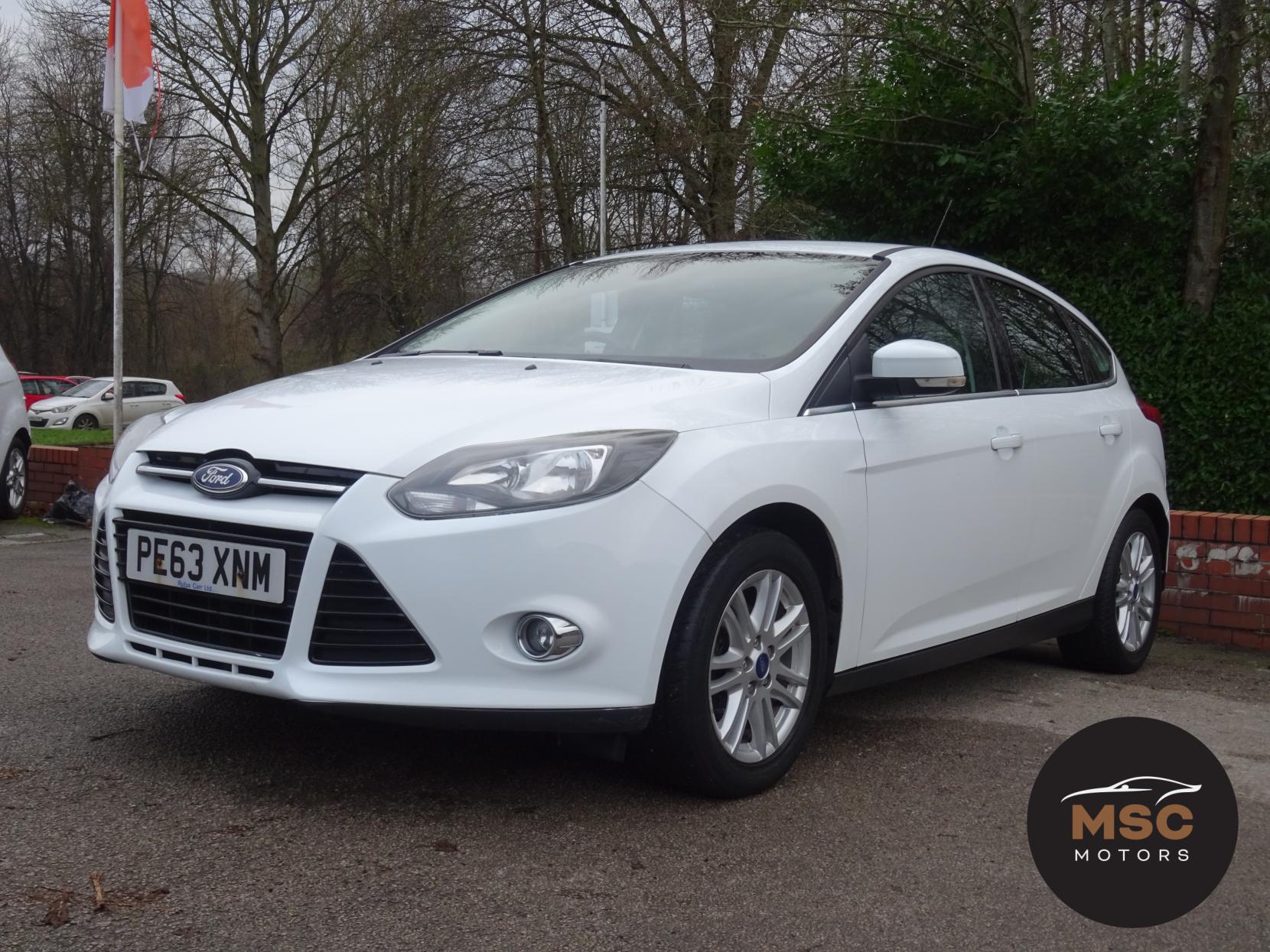 Ford Focus 1.0T EcoBoost Titanium Hatchback 5dr Petrol Manual Euro 5 (s/s) (125 ps)