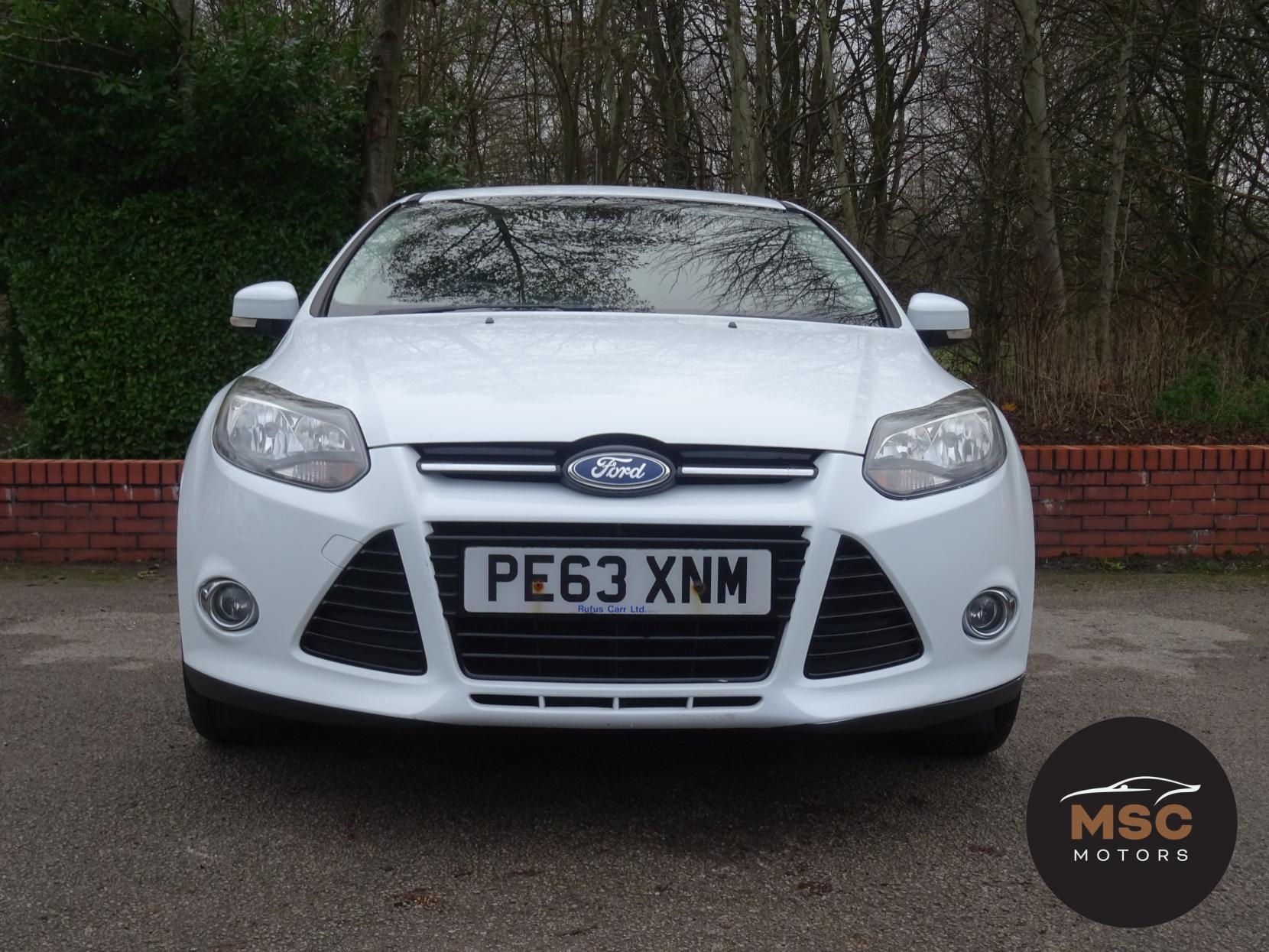 Ford Focus 1.0T EcoBoost Titanium Hatchback 5dr Petrol Manual Euro 5 (s/s) (125 ps)