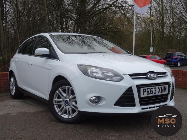 Ford Focus 1.0T EcoBoost Titanium Hatchback 5dr Petrol Manual Euro 5 (s/s) (125 ps)