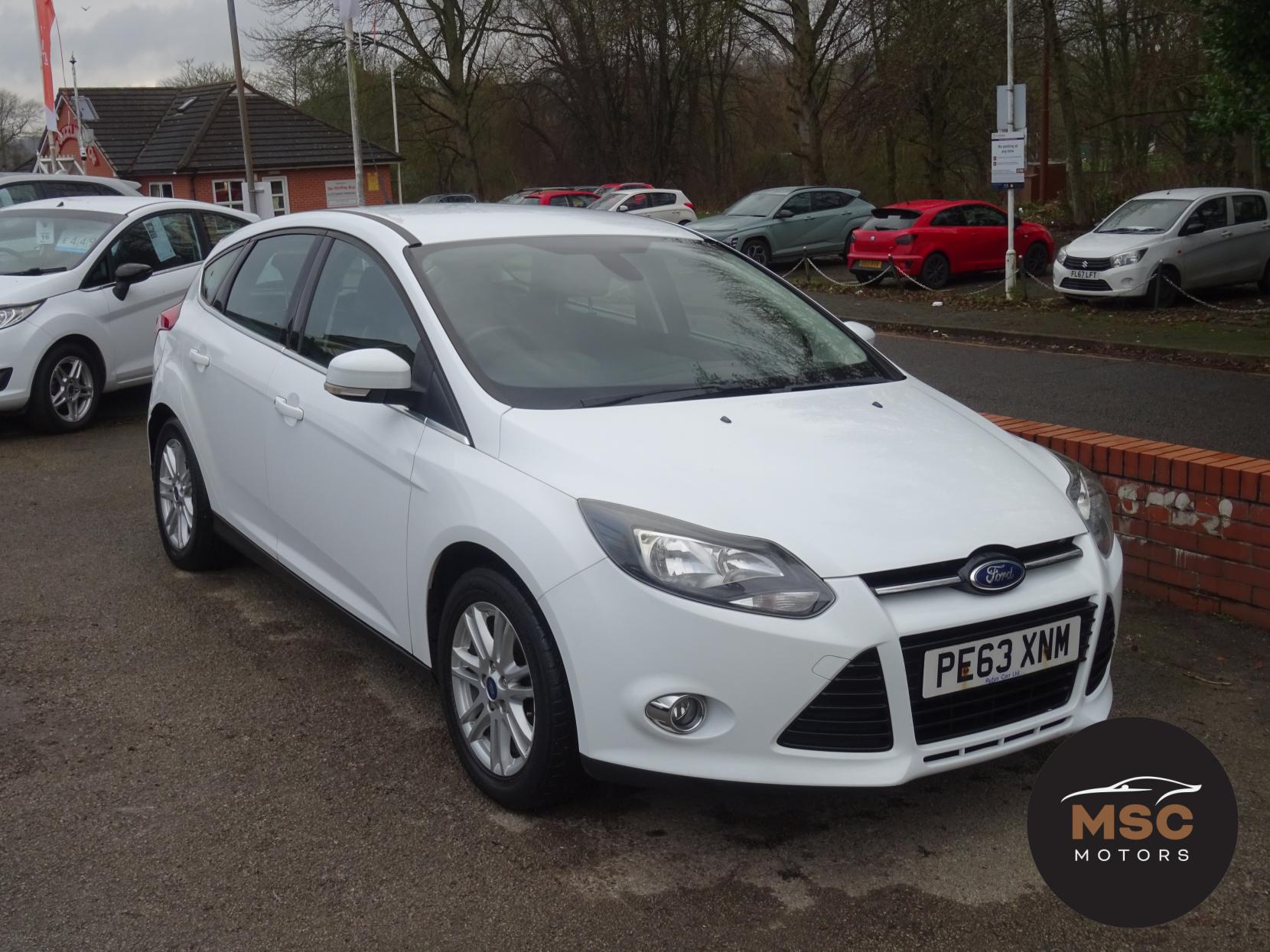 Ford Focus 1.0T EcoBoost Titanium Hatchback 5dr Petrol Manual Euro 5 (s/s) (125 ps)