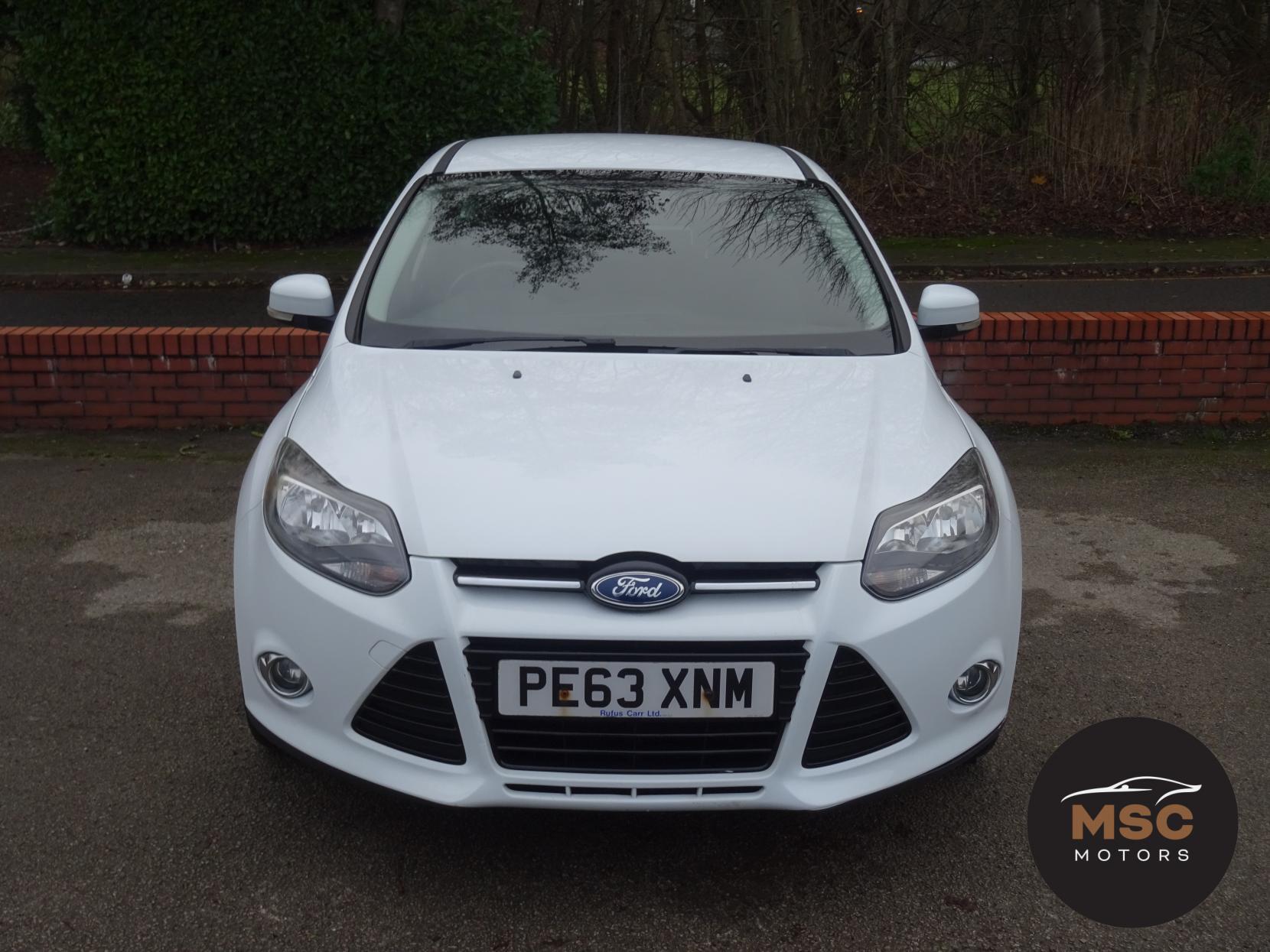 Ford Focus 1.0T EcoBoost Titanium Hatchback 5dr Petrol Manual Euro 5 (s/s) (125 ps)