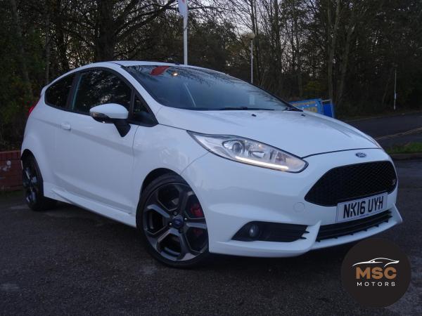 Ford Fiesta 1.6T EcoBoost ST-3 Hatchback 3dr Petrol Manual Euro 6 (182 ps)