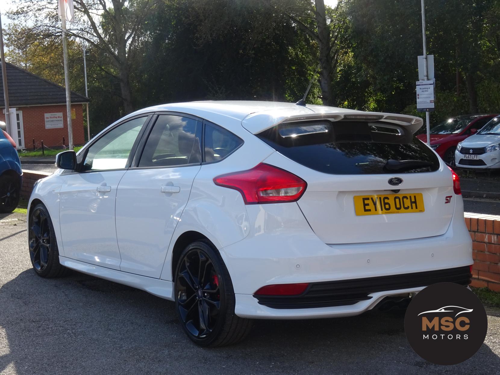 Ford Focus 2.0T EcoBoost ST-3 Hatchback 5dr Petrol Manual Euro 6 (s/s) (250 ps)