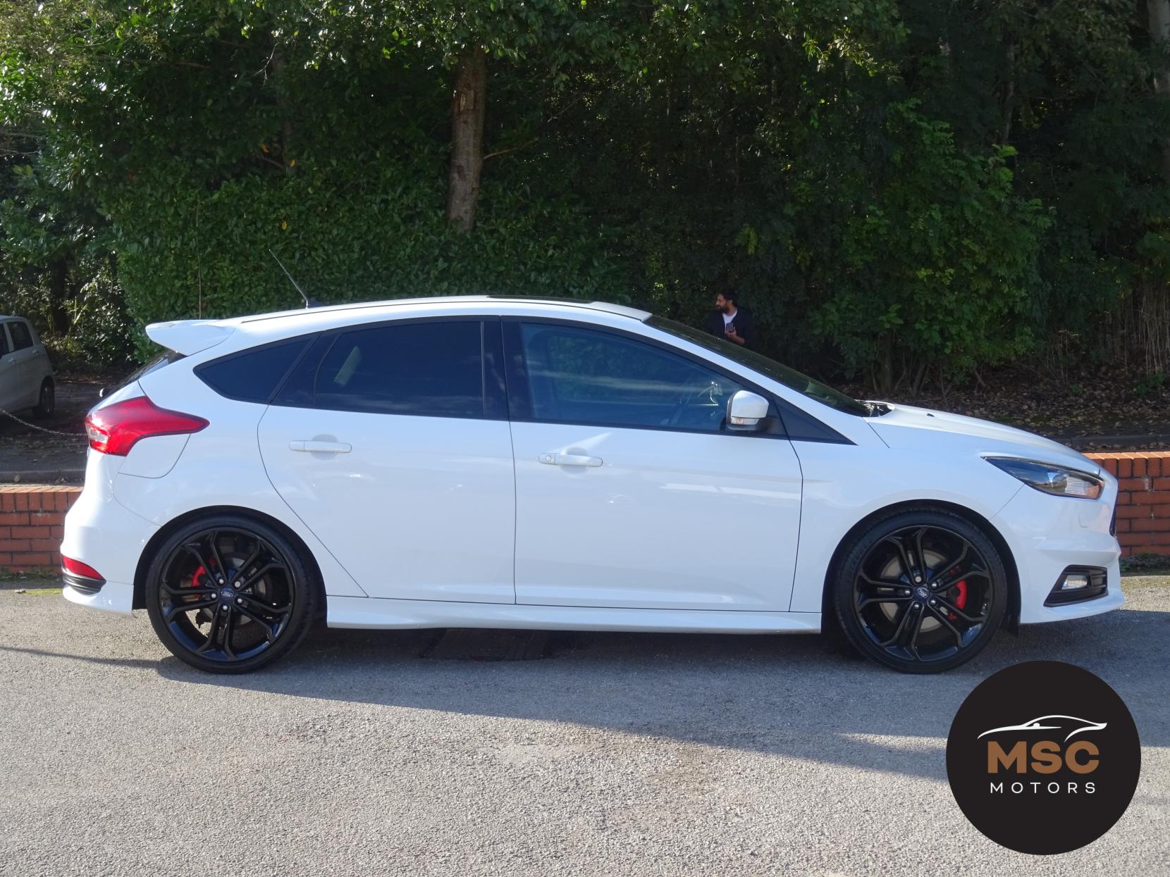 Ford Focus 2.0T EcoBoost ST-3 Hatchback 5dr Petrol Manual Euro 6 (s/s) (250 ps)