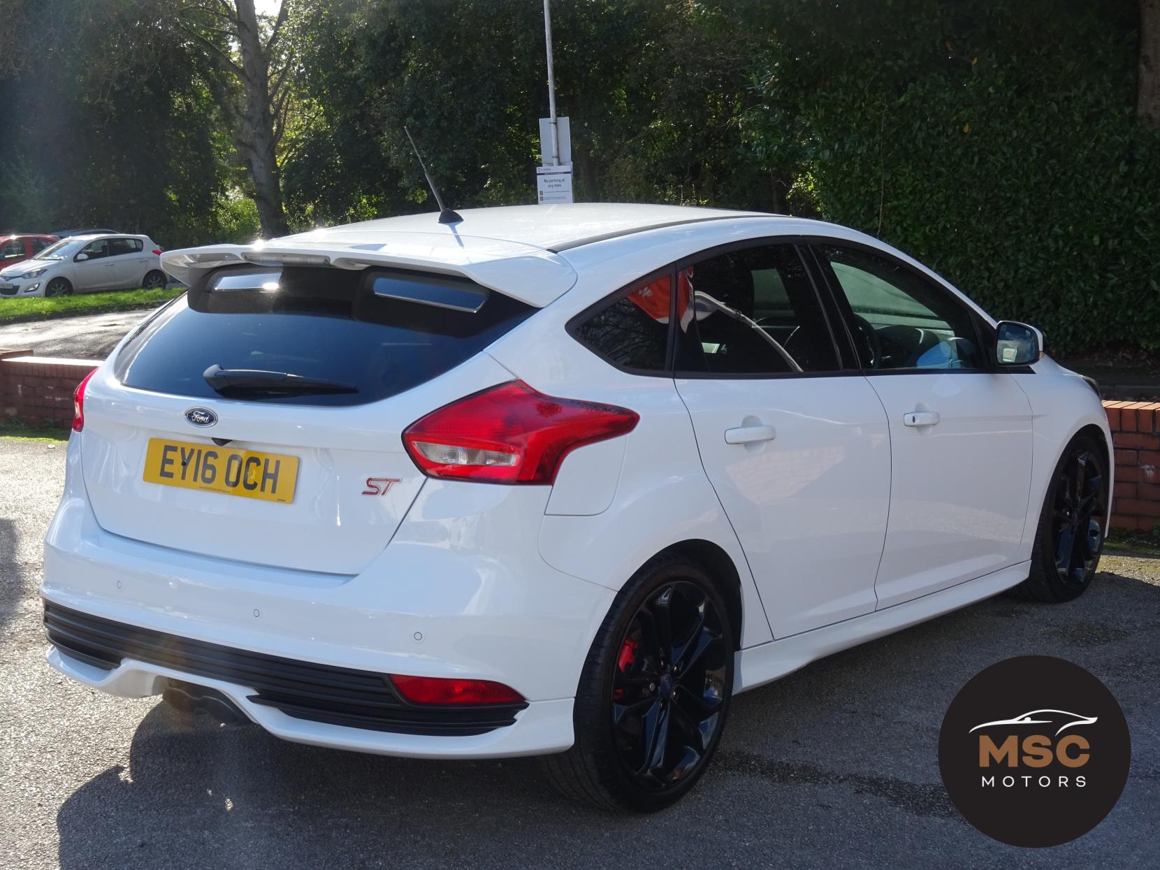 Ford Focus 2.0T EcoBoost ST-3 Hatchback 5dr Petrol Manual Euro 6 (s/s) (250 ps)