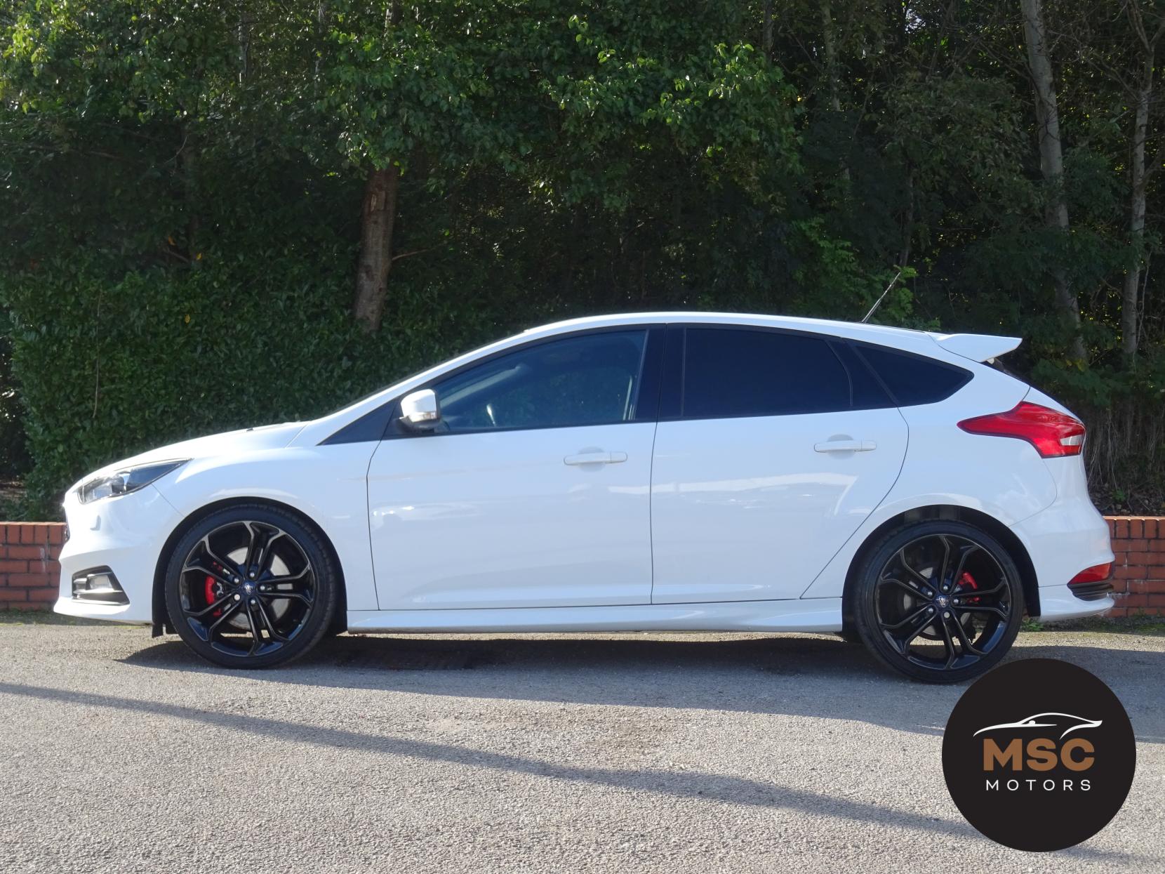 Ford Focus 2.0T EcoBoost ST-3 Hatchback 5dr Petrol Manual Euro 6 (s/s) (250 ps)