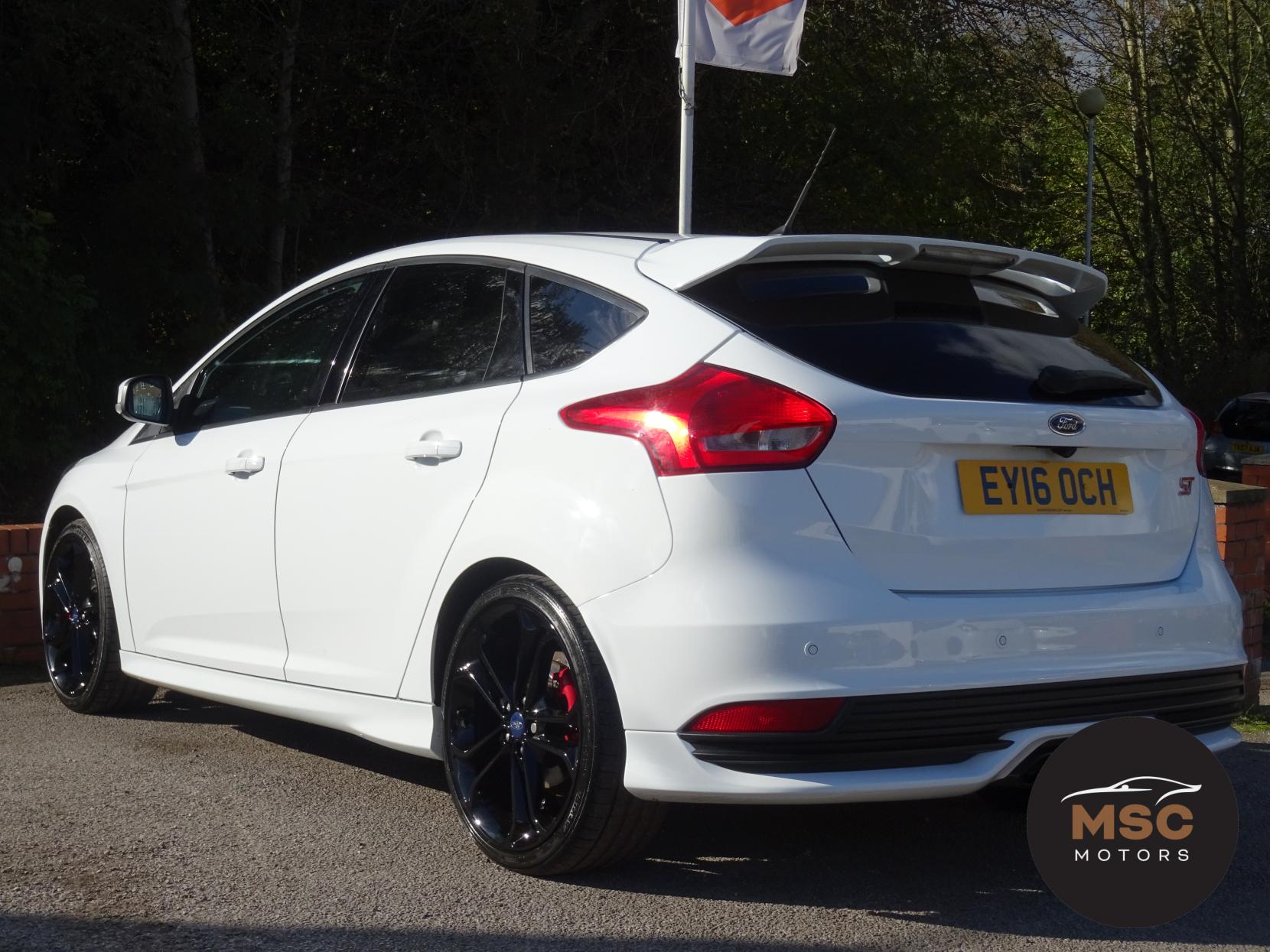 Ford Focus 2.0T EcoBoost ST-3 Hatchback 5dr Petrol Manual Euro 6 (s/s) (250 ps)