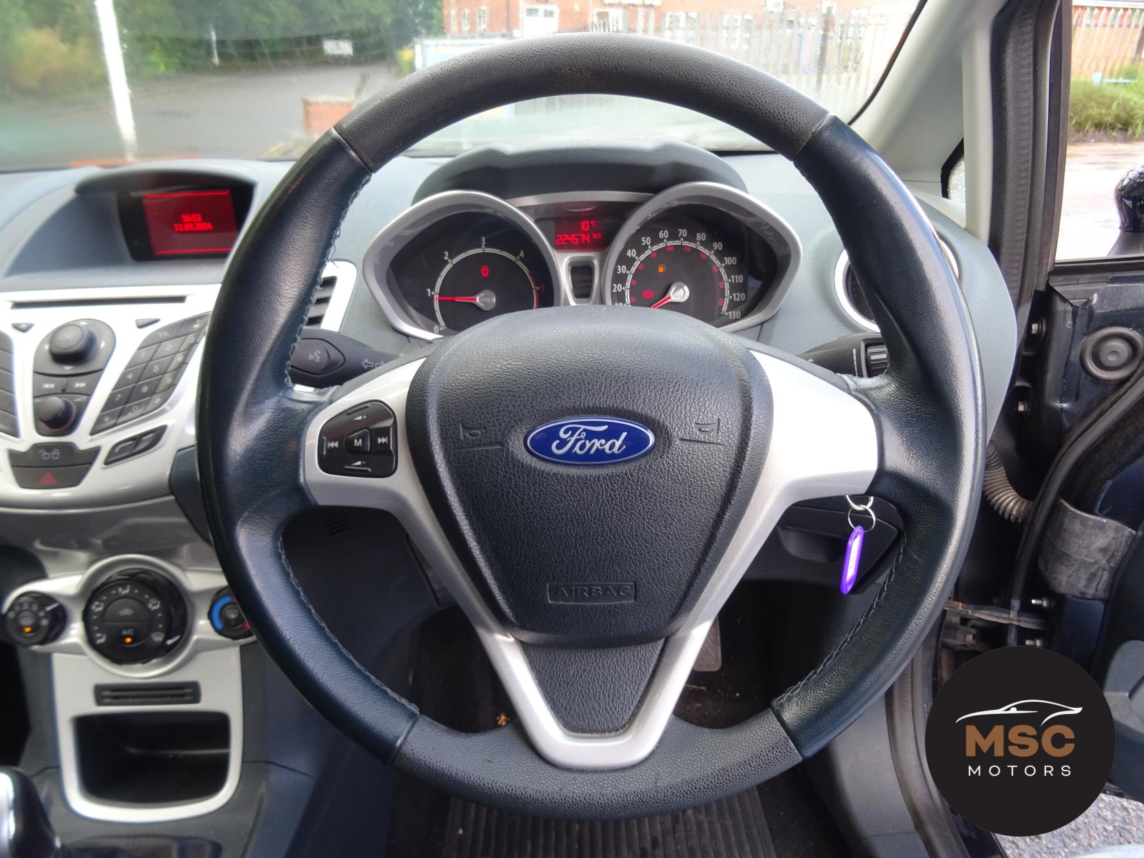 Ford Fiesta 1.6 TDCi Zetec Hatchback 5dr Diesel Manual (107 g/km, 94 bhp)