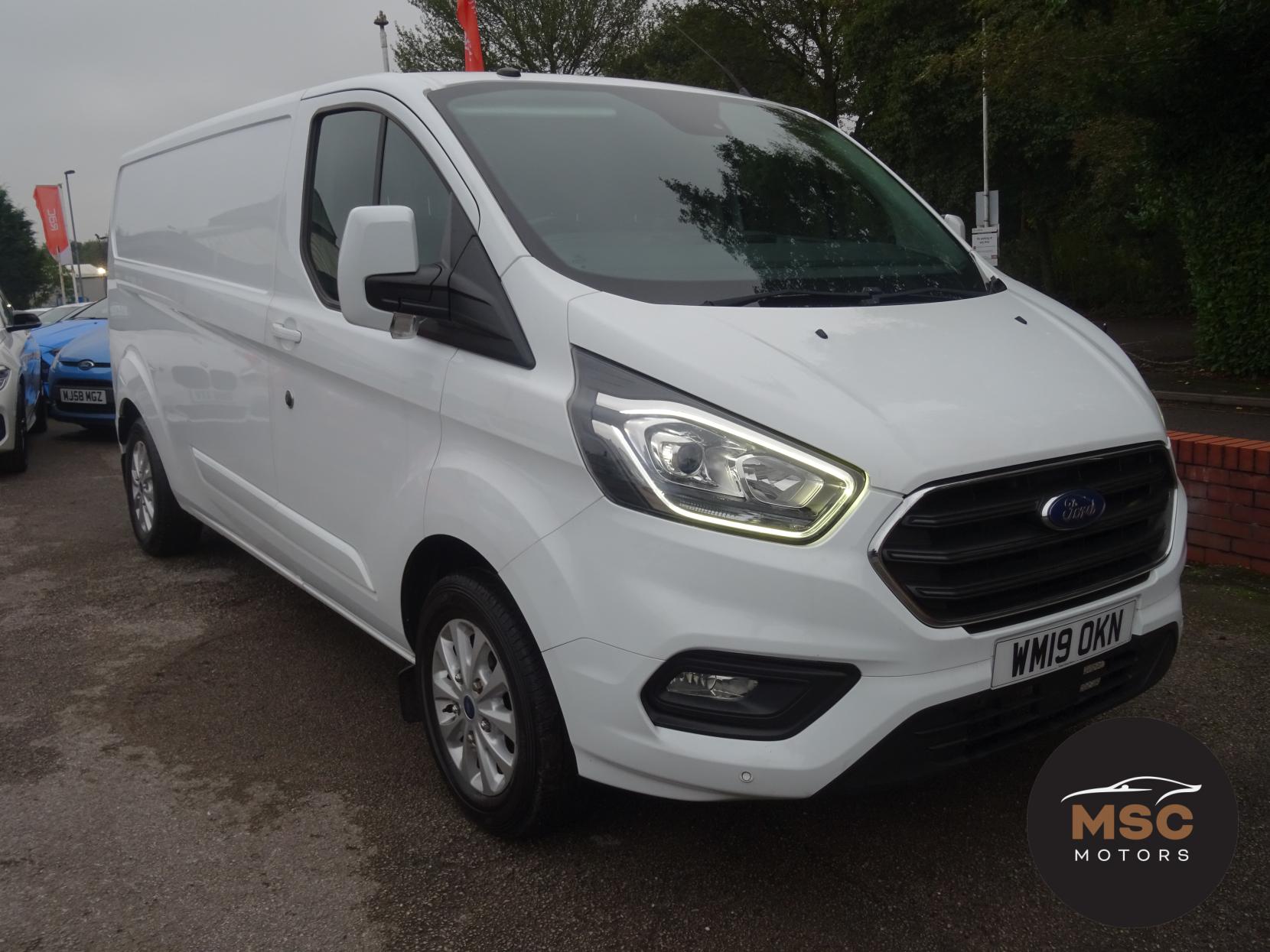 Ford Transit Custom 2.0 300 EcoBlue Limited Panel Van 5dr Diesel Manual L2 H1 Euro 6 (130 ps)