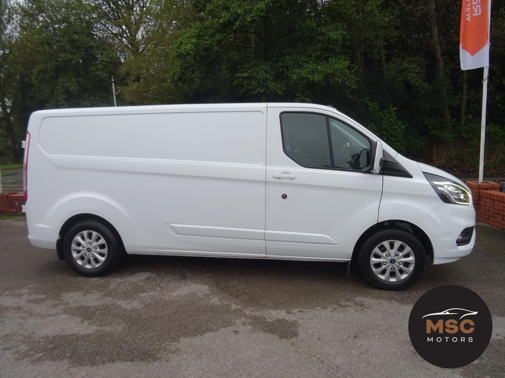 Ford Transit Custom 2.0 300 EcoBlue Limited Panel Van 5dr Diesel Manual L2 H1 Euro 6 (130 ps)