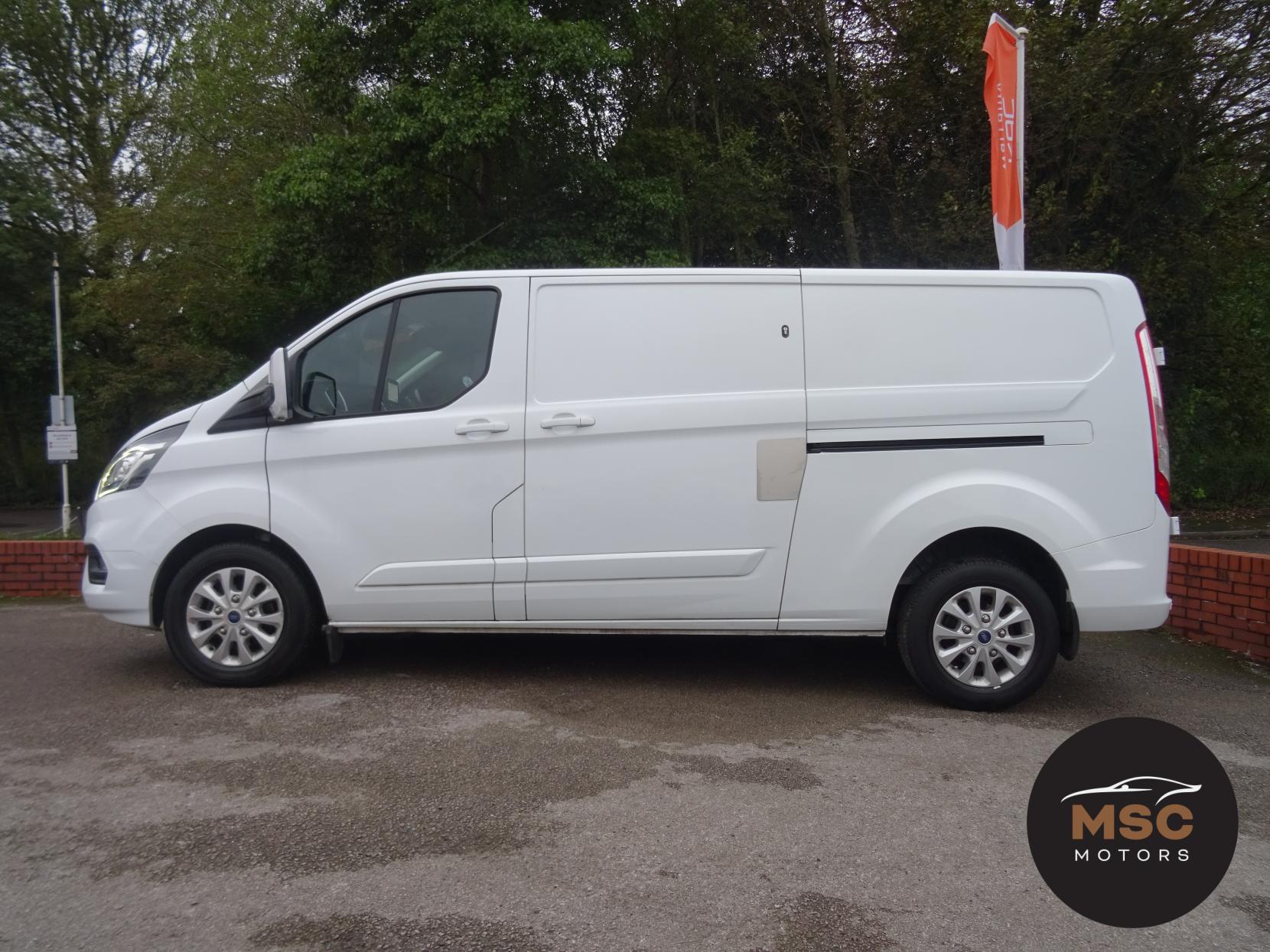 Ford Transit Custom 2.0 300 EcoBlue Limited Panel Van 5dr Diesel Manual L2 H1 Euro 6 (130 ps)