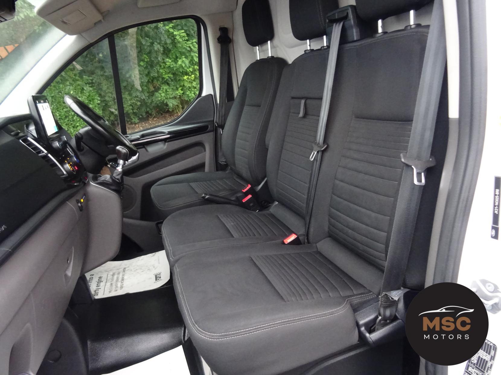 Ford Transit Custom 2.0 300 EcoBlue Limited Panel Van 5dr Diesel Manual L2 H1 Euro 6 (130 ps)