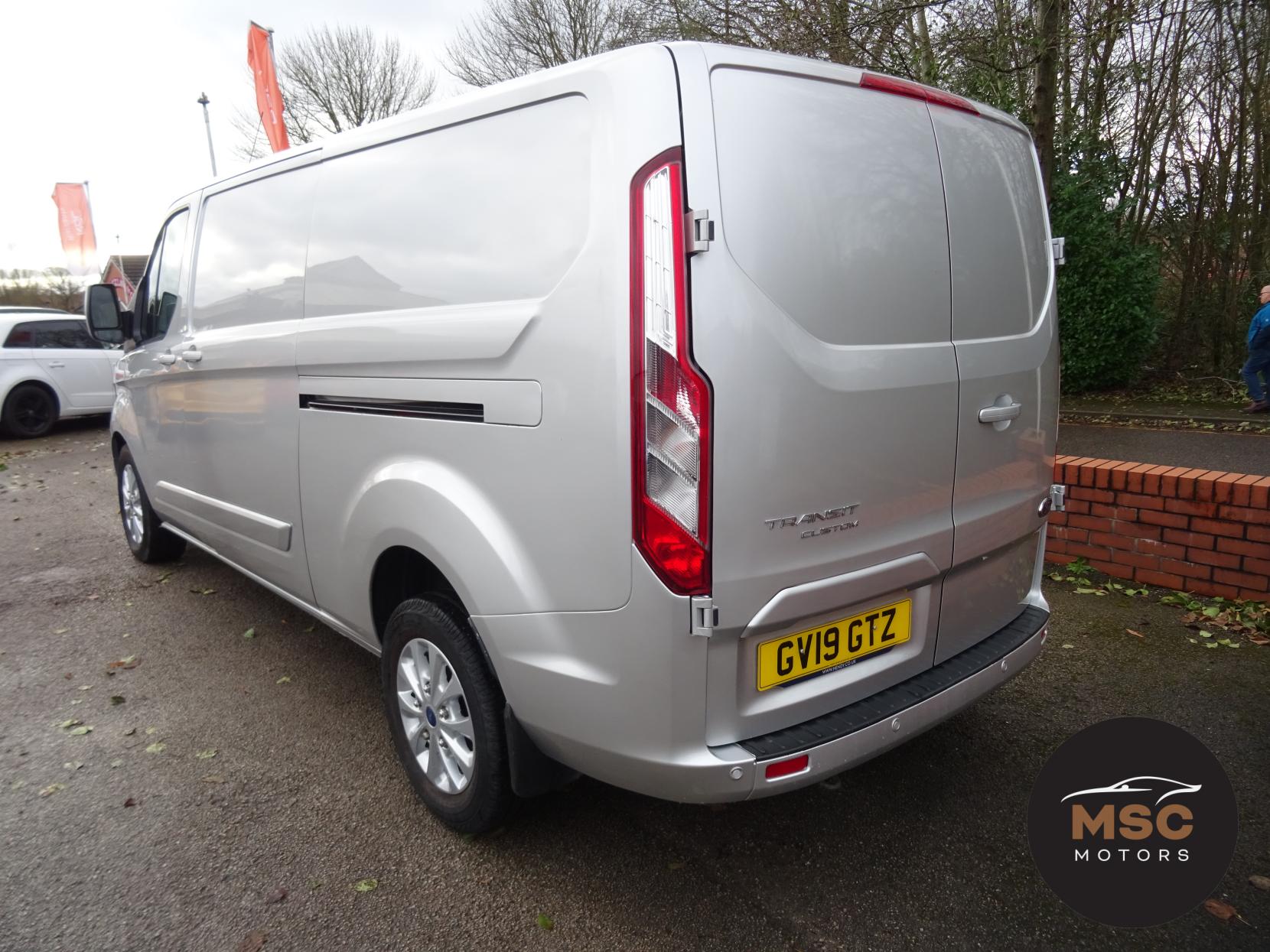 Ford Transit Custom 2.0 300 EcoBlue Limited Panel Van 5dr Diesel Auto L2 H1 Euro 6 (s/s) (170 ps)