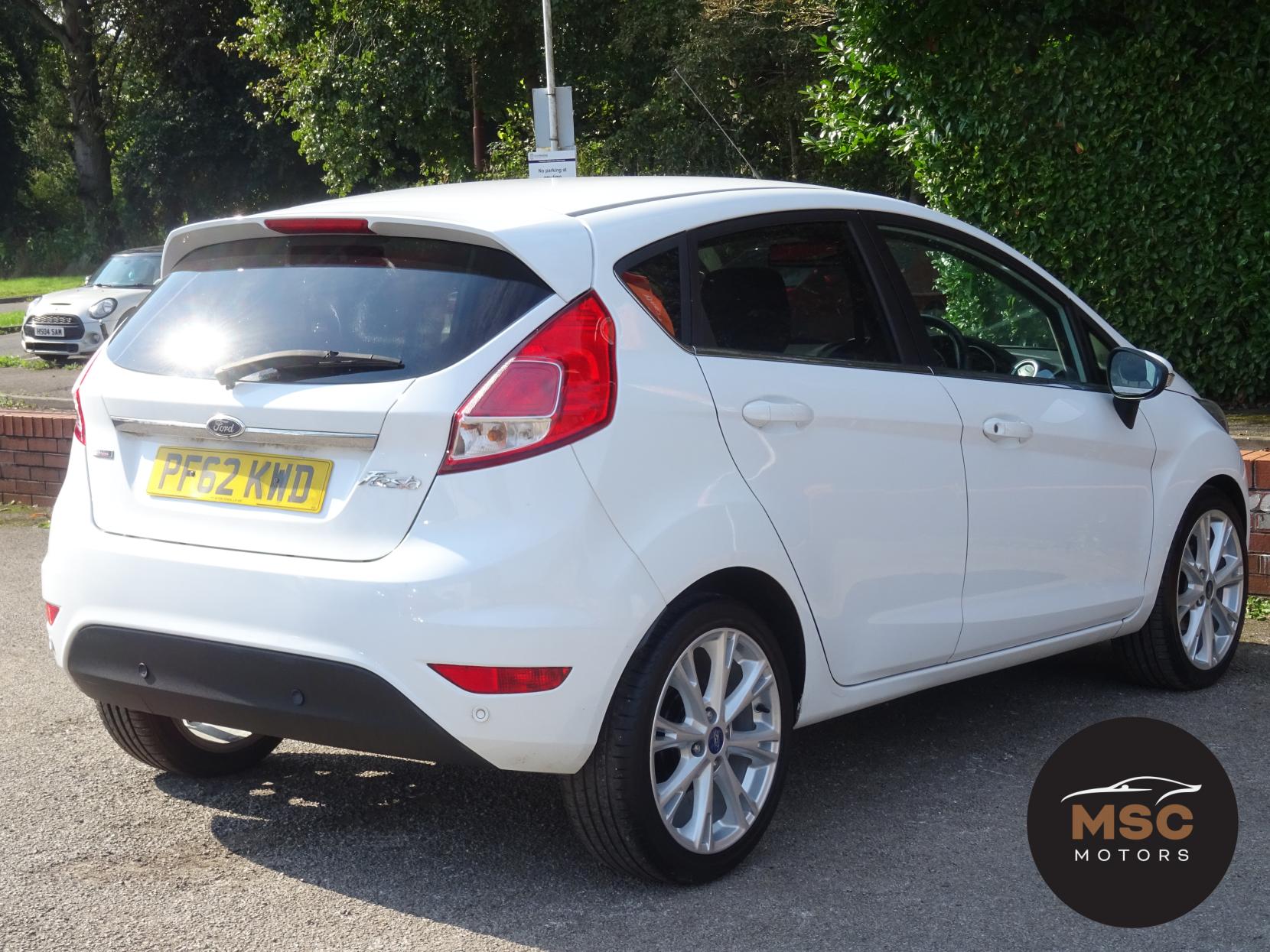 Ford Fiesta 1.0T EcoBoost Titanium Hatchback 5dr Petrol Manual Euro 5 (s/s) (125 ps)