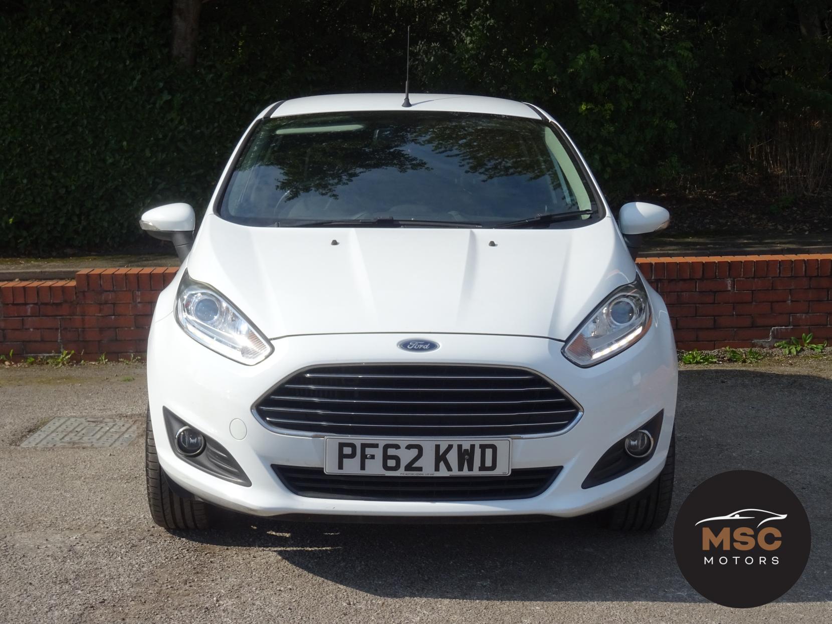 Ford Fiesta 1.0T EcoBoost Titanium Hatchback 5dr Petrol Manual Euro 5 (s/s) (125 ps)