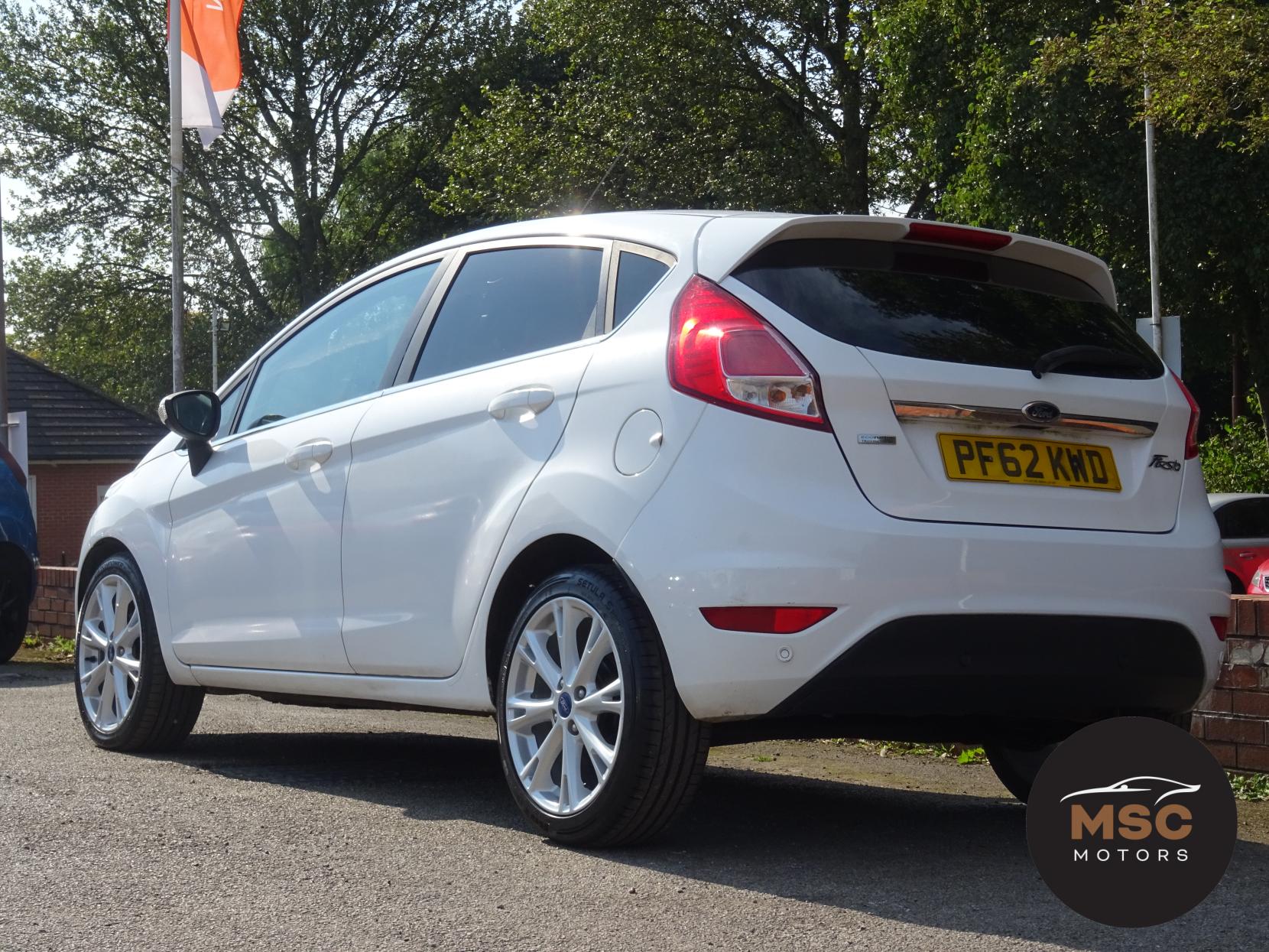 Ford Fiesta 1.0T EcoBoost Titanium Hatchback 5dr Petrol Manual Euro 5 (s/s) (125 ps)