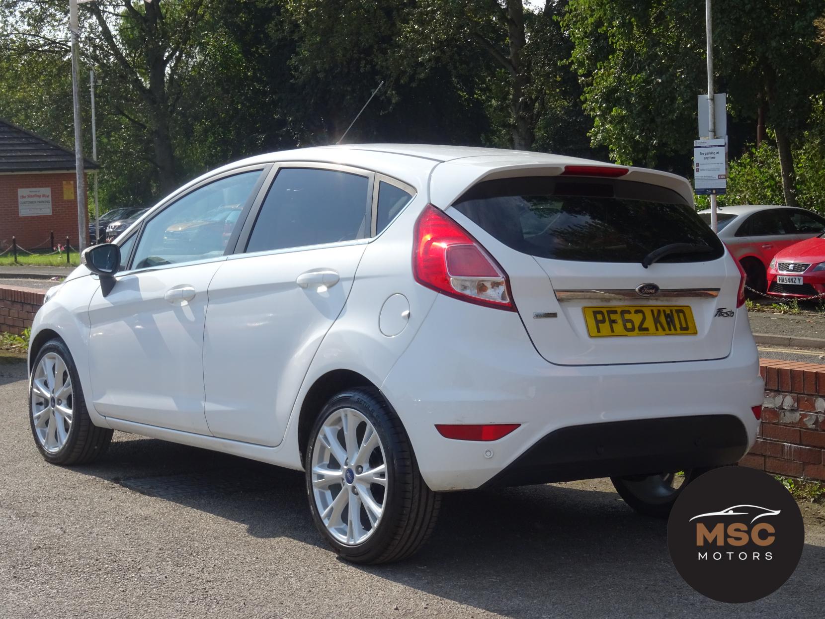 Ford Fiesta 1.0T EcoBoost Titanium Hatchback 5dr Petrol Manual Euro 5 (s/s) (125 ps)