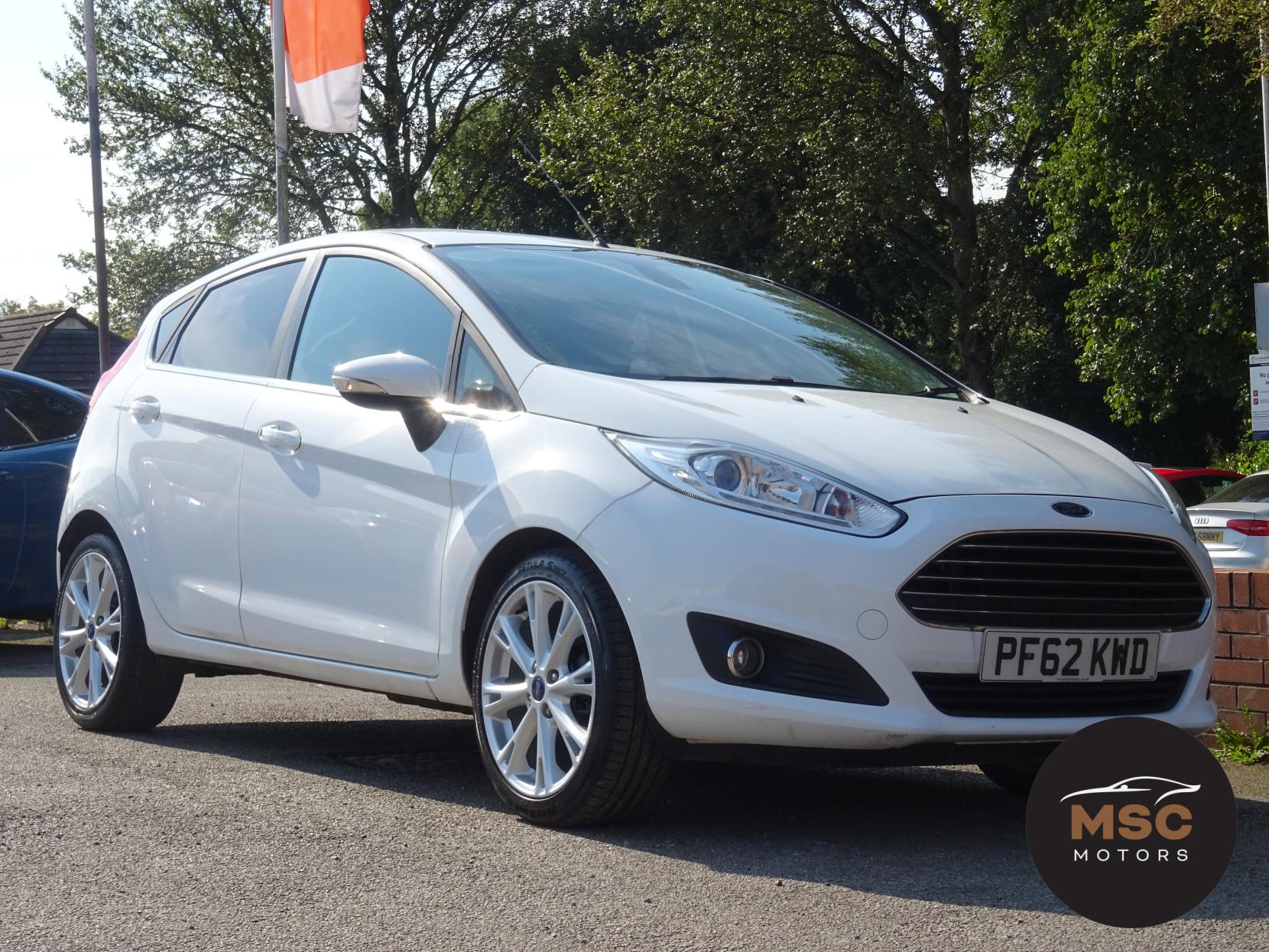 Ford Fiesta 1.0T EcoBoost Titanium Hatchback 5dr Petrol Manual Euro 5 (s/s) (125 ps)