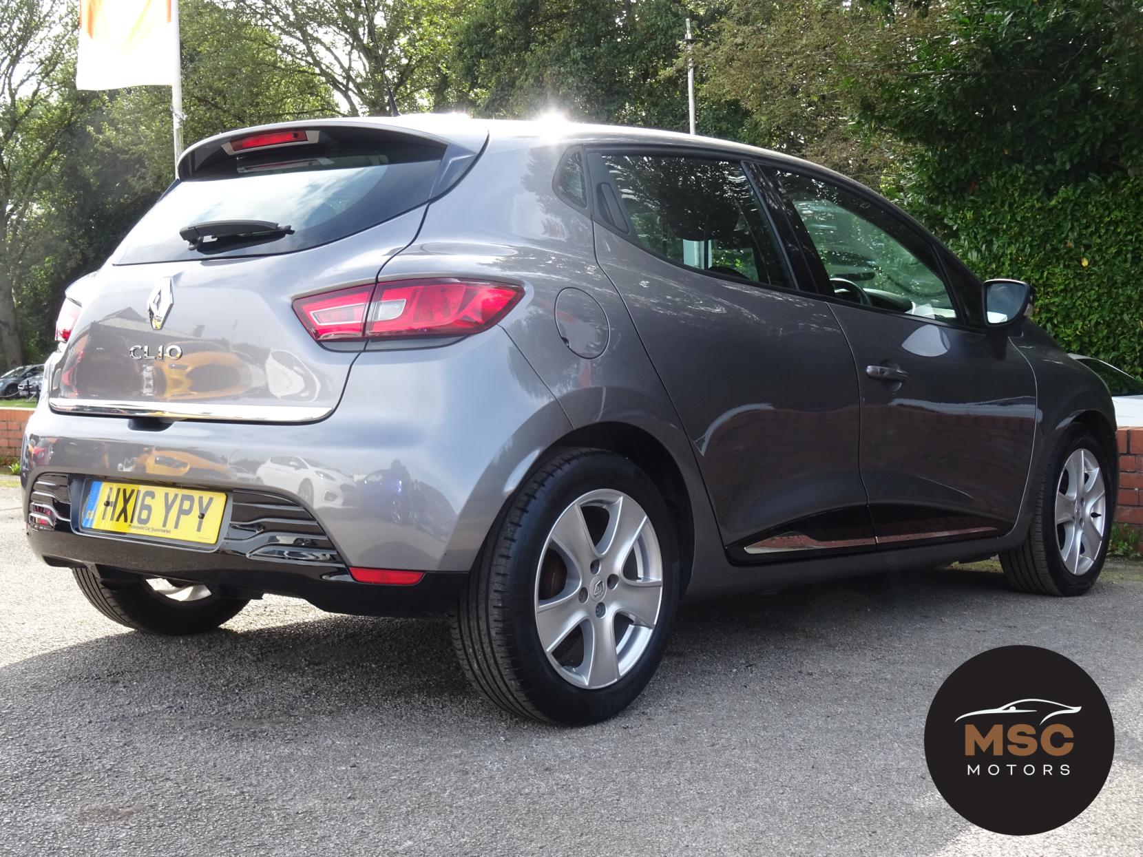 Renault Clio 1.2 16V Dynamique Nav Hatchback 5dr Petrol Manual Euro 6 (75 ps)