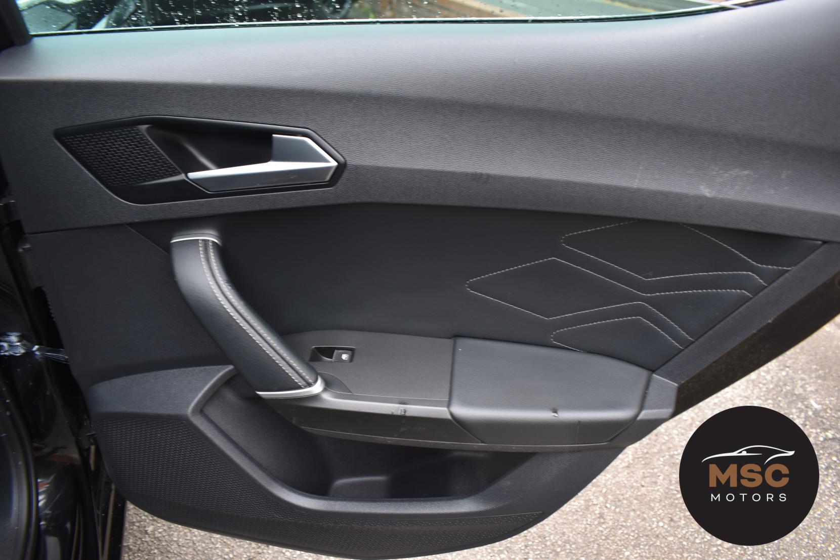 SEAT Leon 1.0 eTSI MHEV XCELLENCE Lux Hatchback 5dr Petrol Hybrid DSG Euro 6 (s/s) (110 ps)